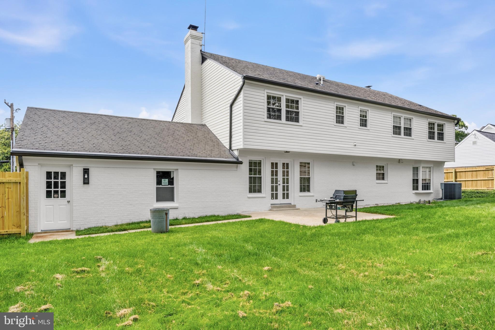 LUXMANOR - Residential