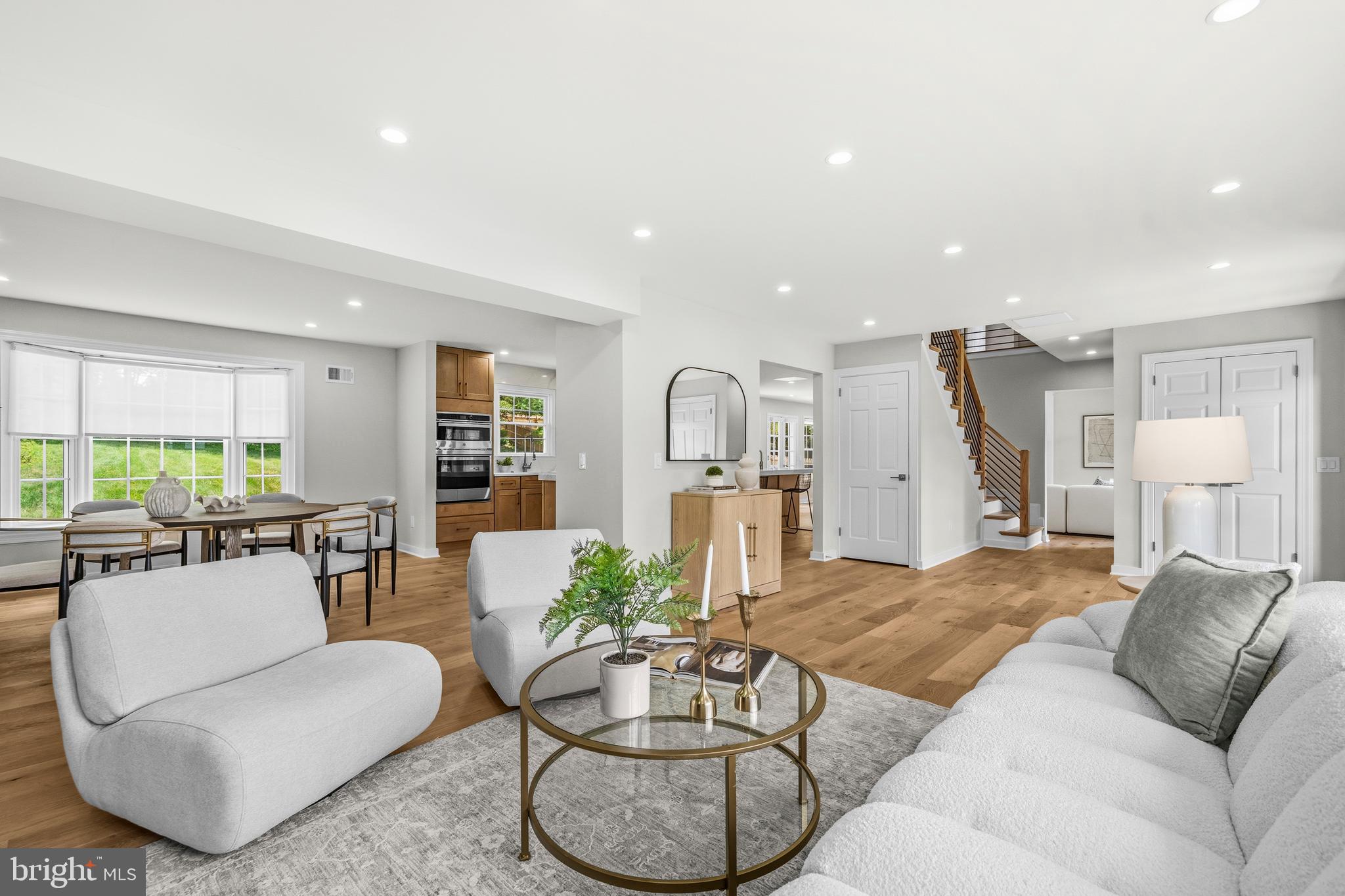 LUXMANOR - Residential