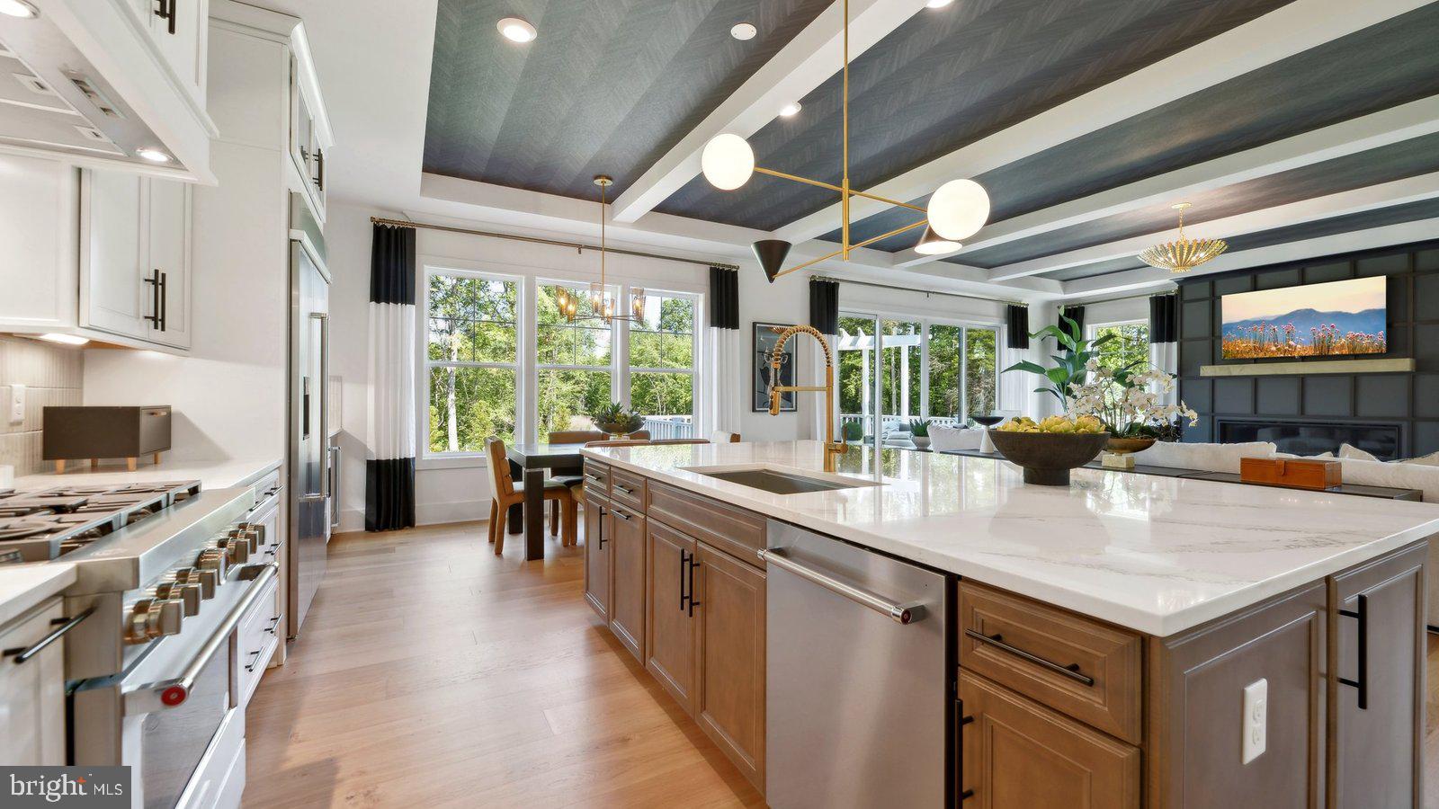 COLLINGWOOD CHASE - Residential