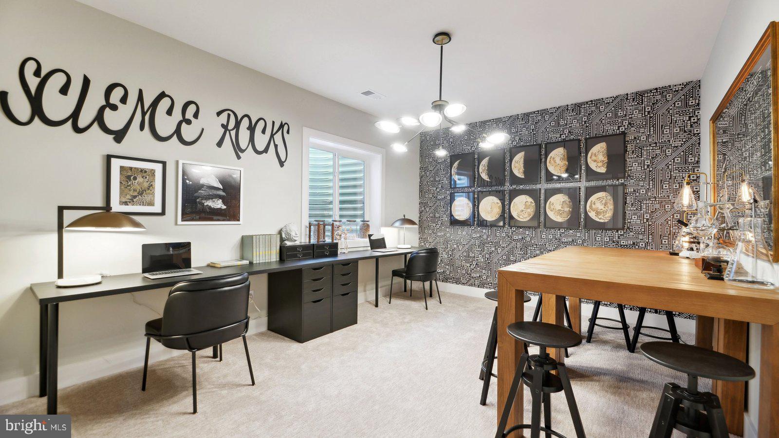 COLLINGWOOD CHASE - Residential