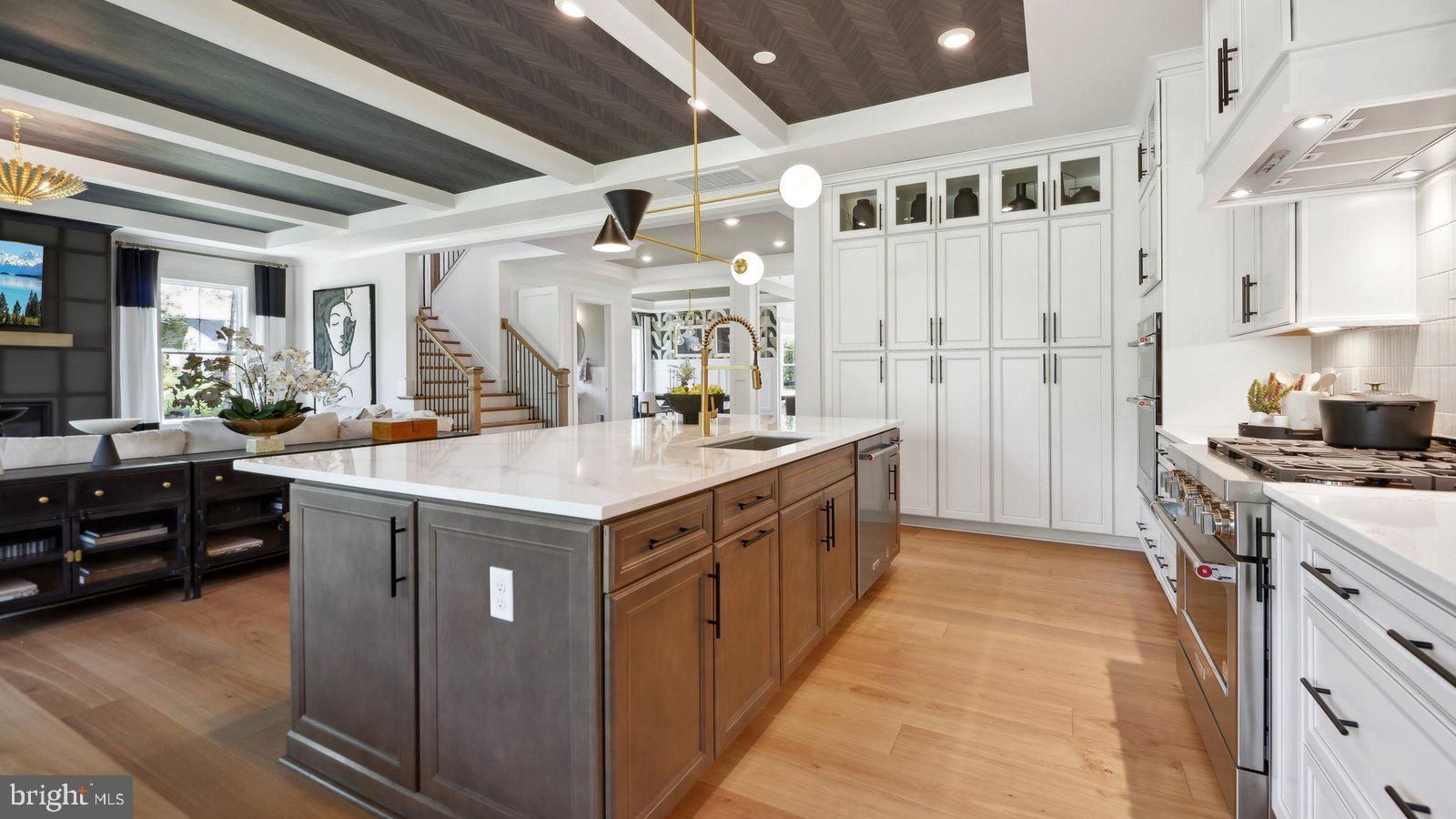 COLLINGWOOD CHASE - Residential