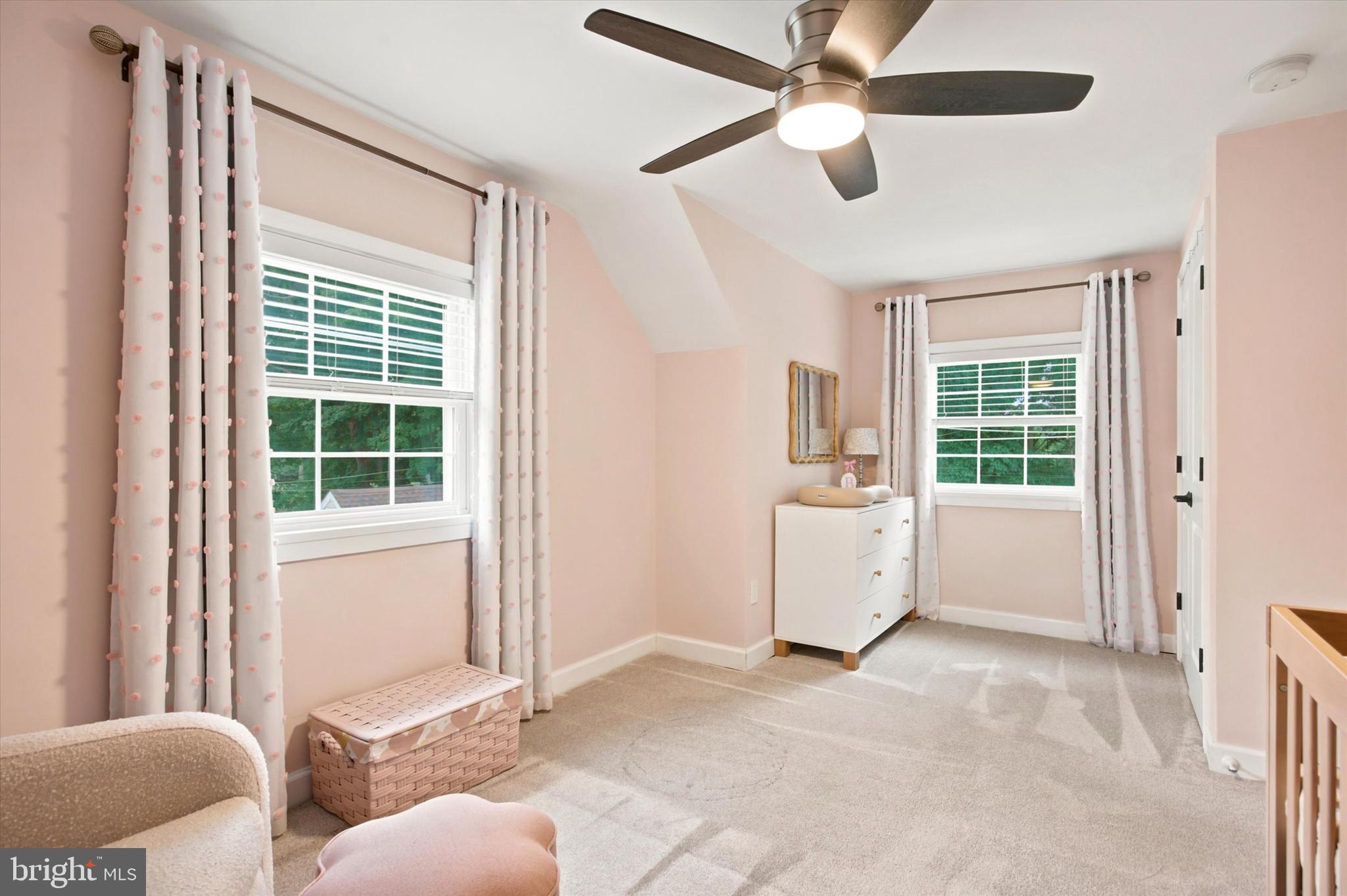 MORELAND MANOR - Residential