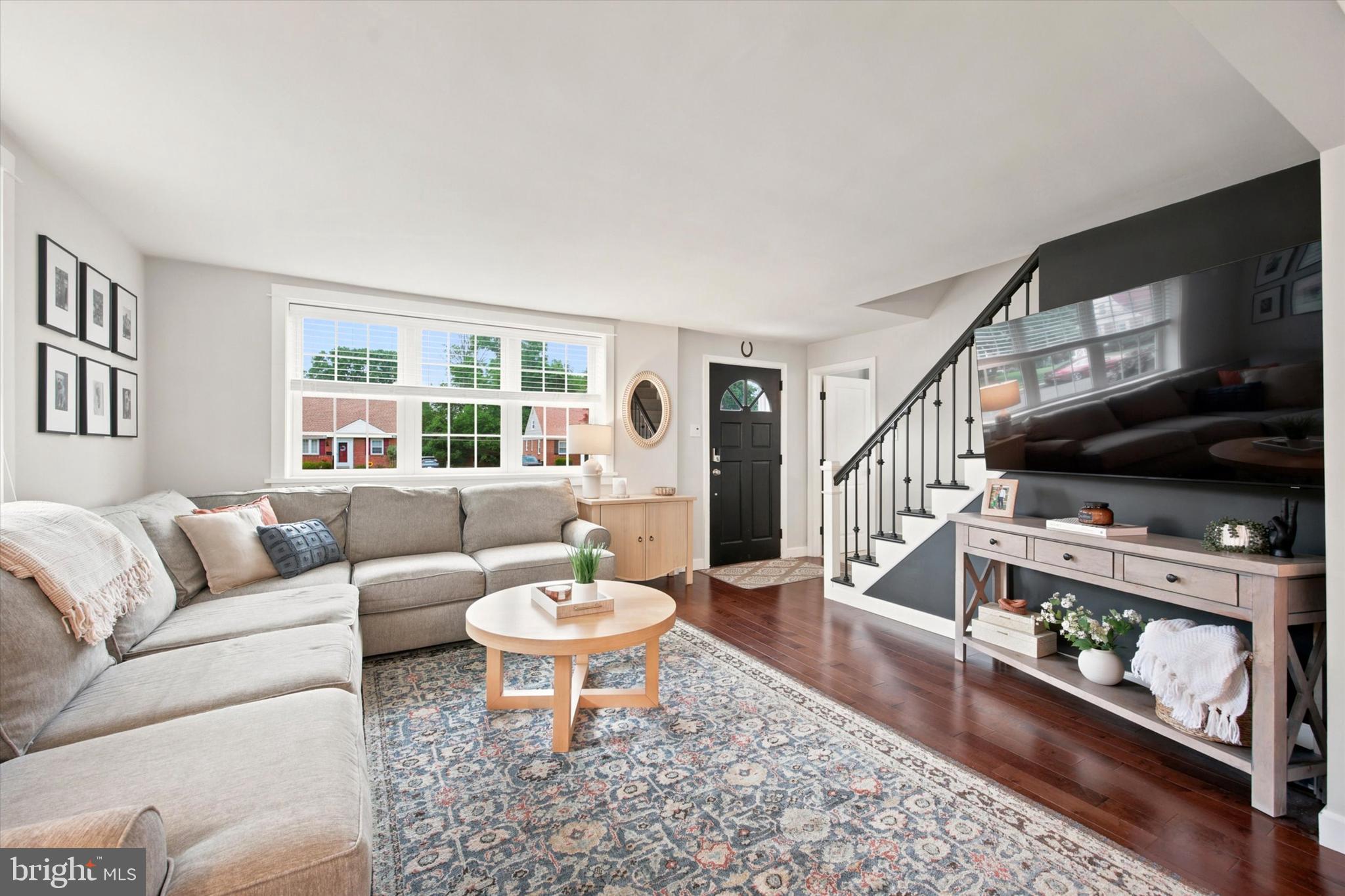 MORELAND MANOR - Residential