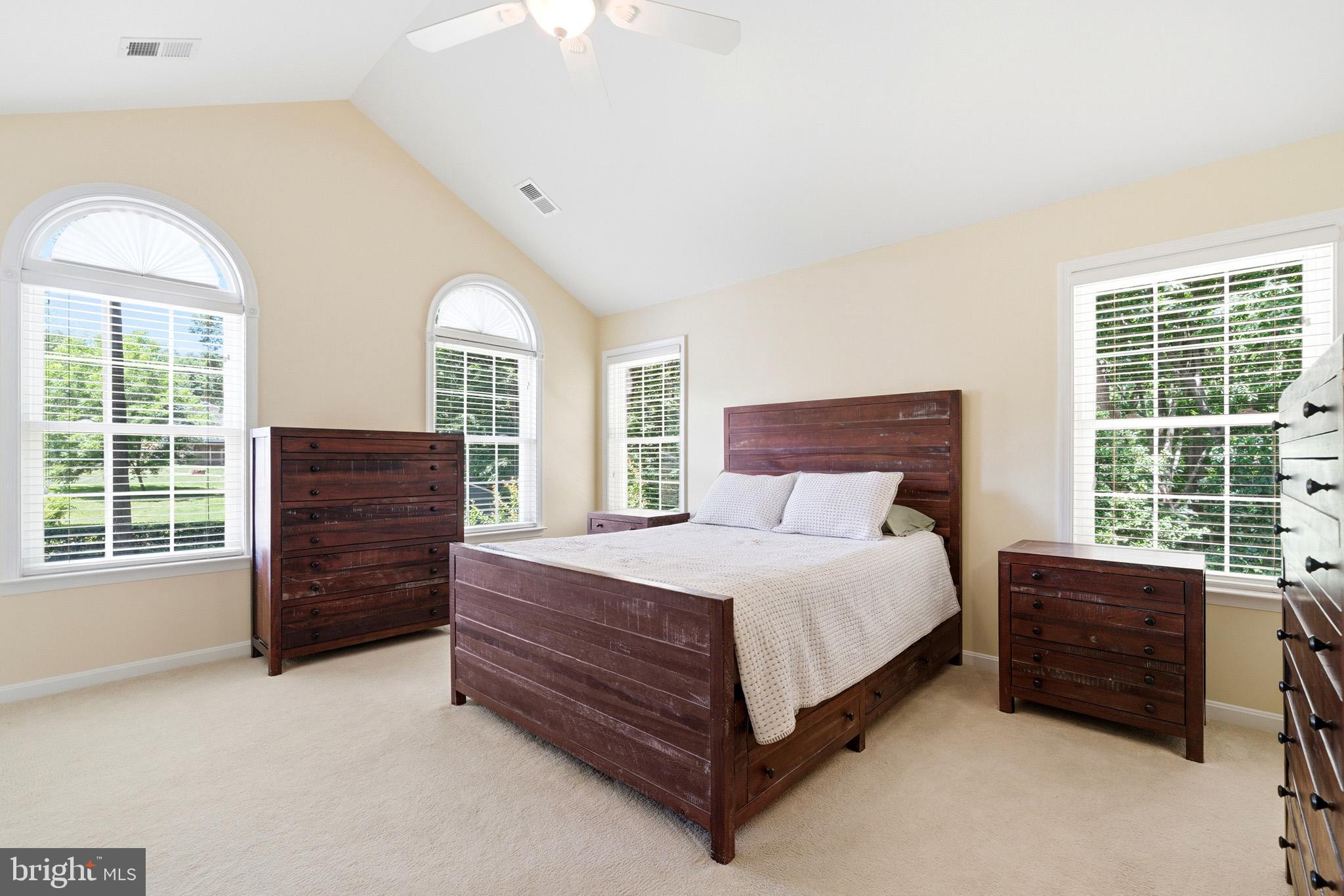 HOLLAND CLIFF SHORES - Residential