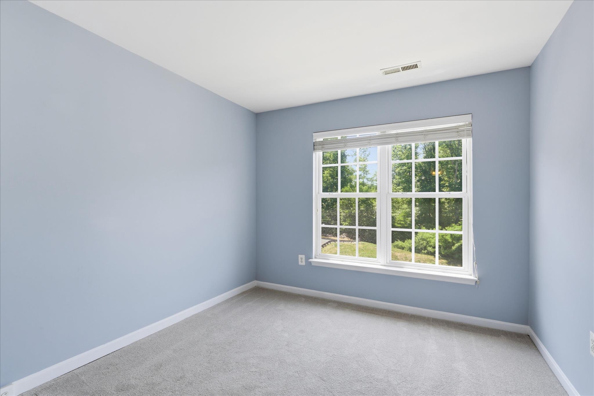 AZALEA WOODS - Residential