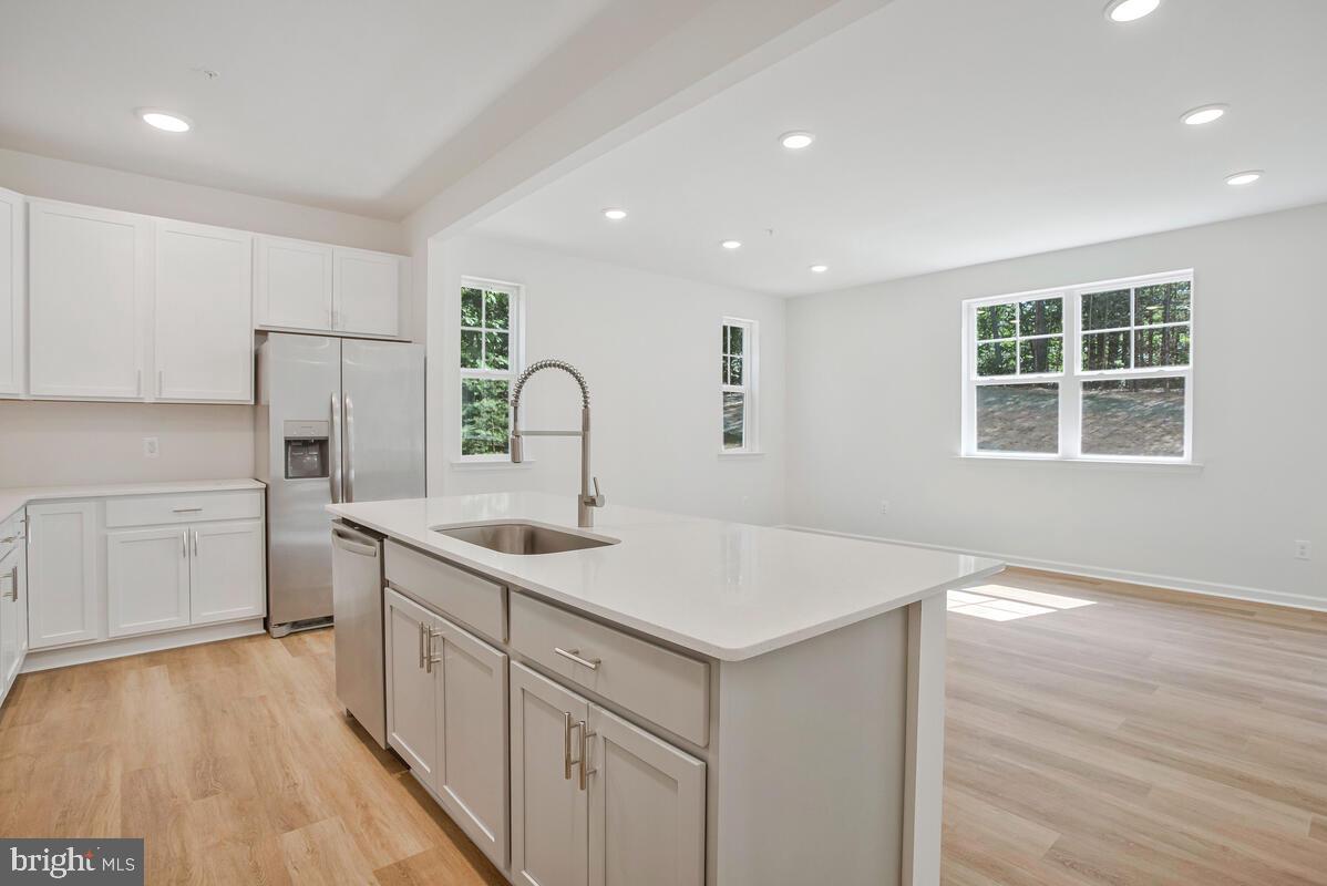 CEDARHURST ON THE BAY - Residential