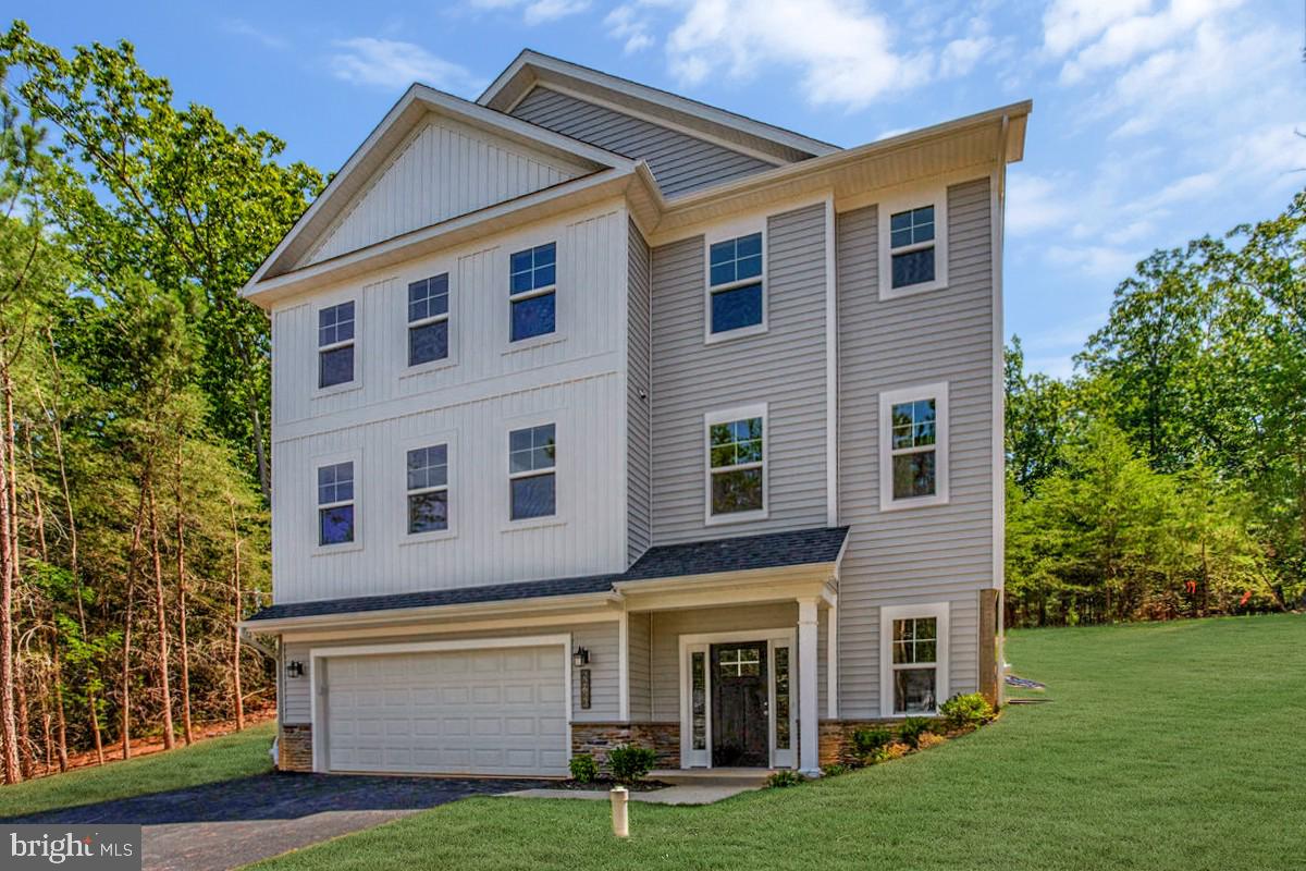 CEDARHURST ON THE BAY - Residential