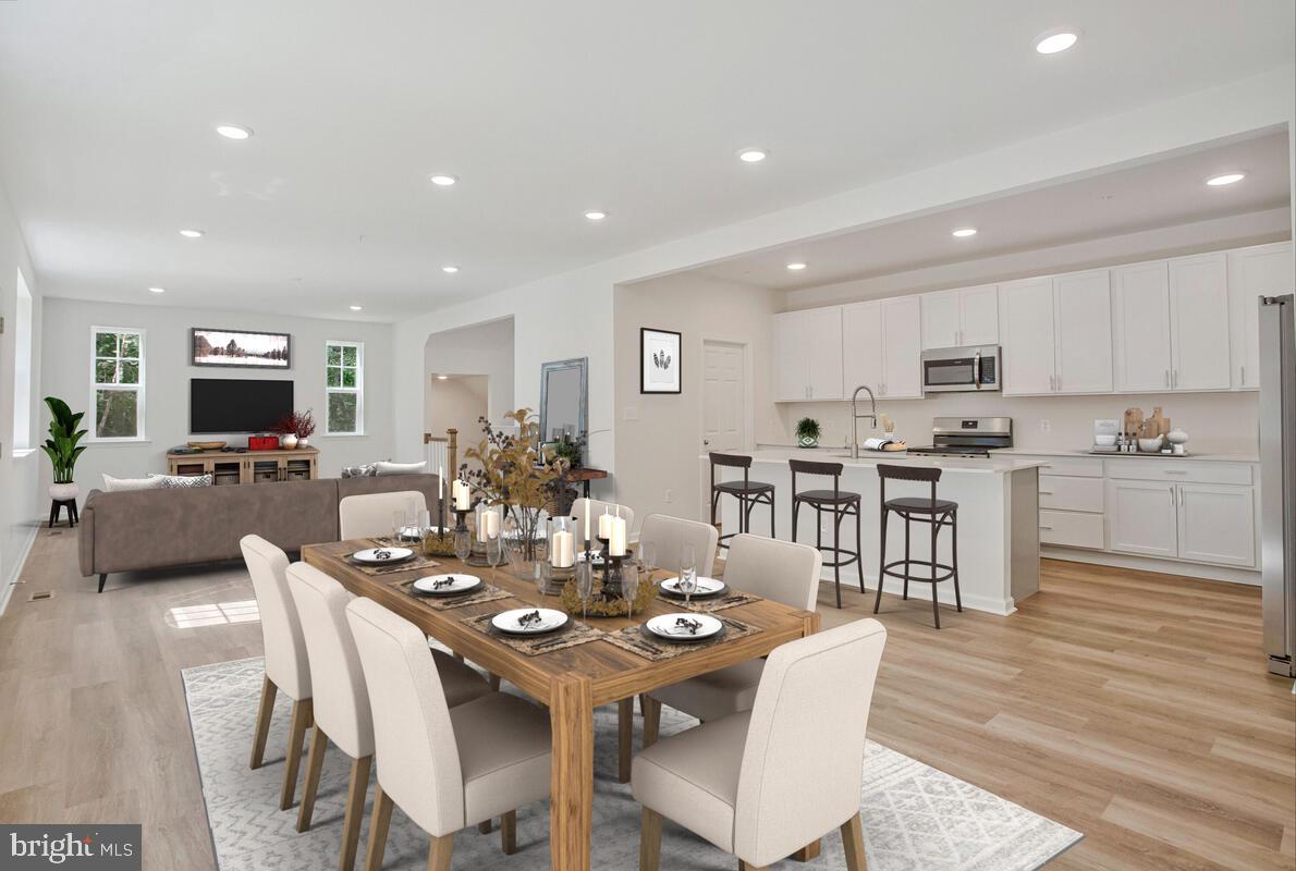 CEDARHURST ON THE BAY - Residential