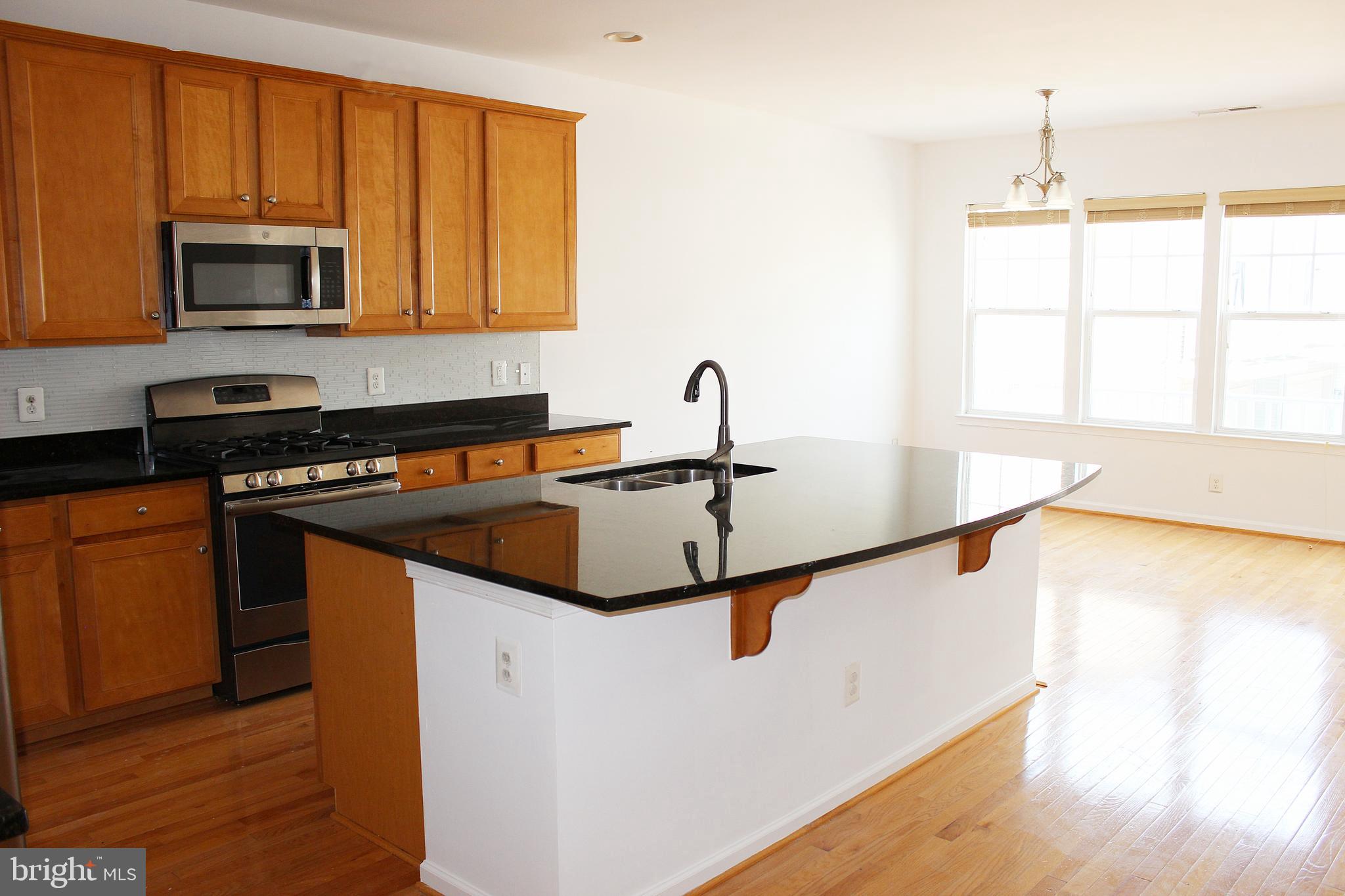 EAST GATE - Residential