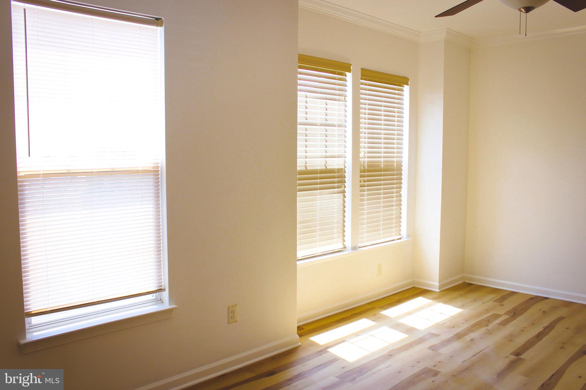 EAST GATE - Residential