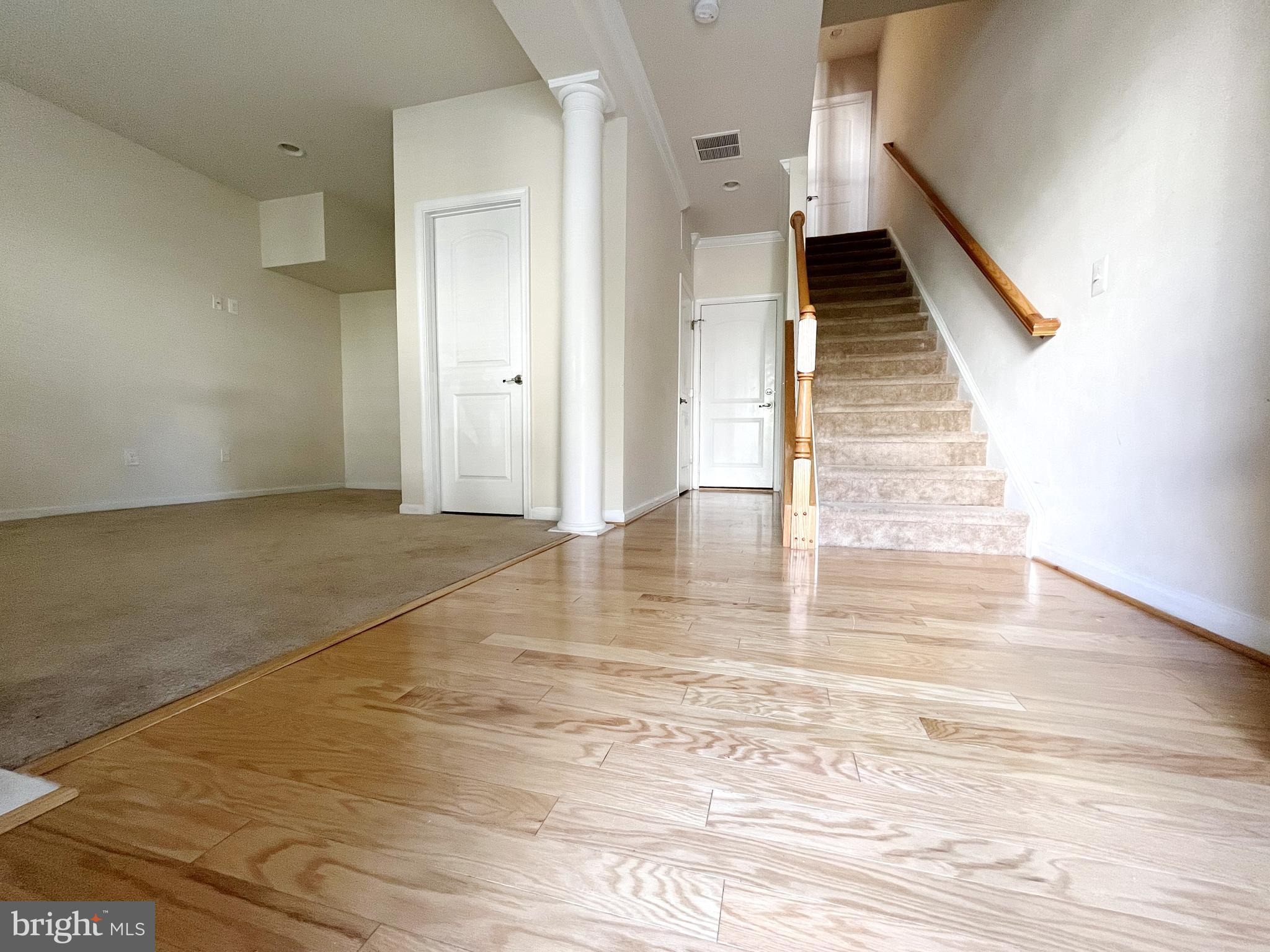 EAST GATE - Residential