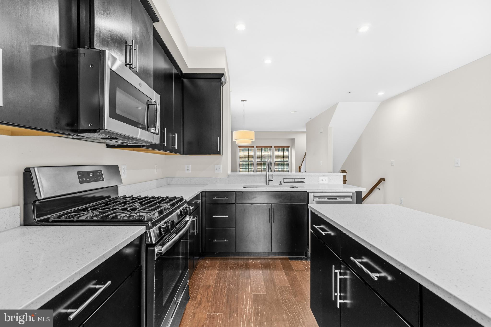GREENBELT STATION - Residential