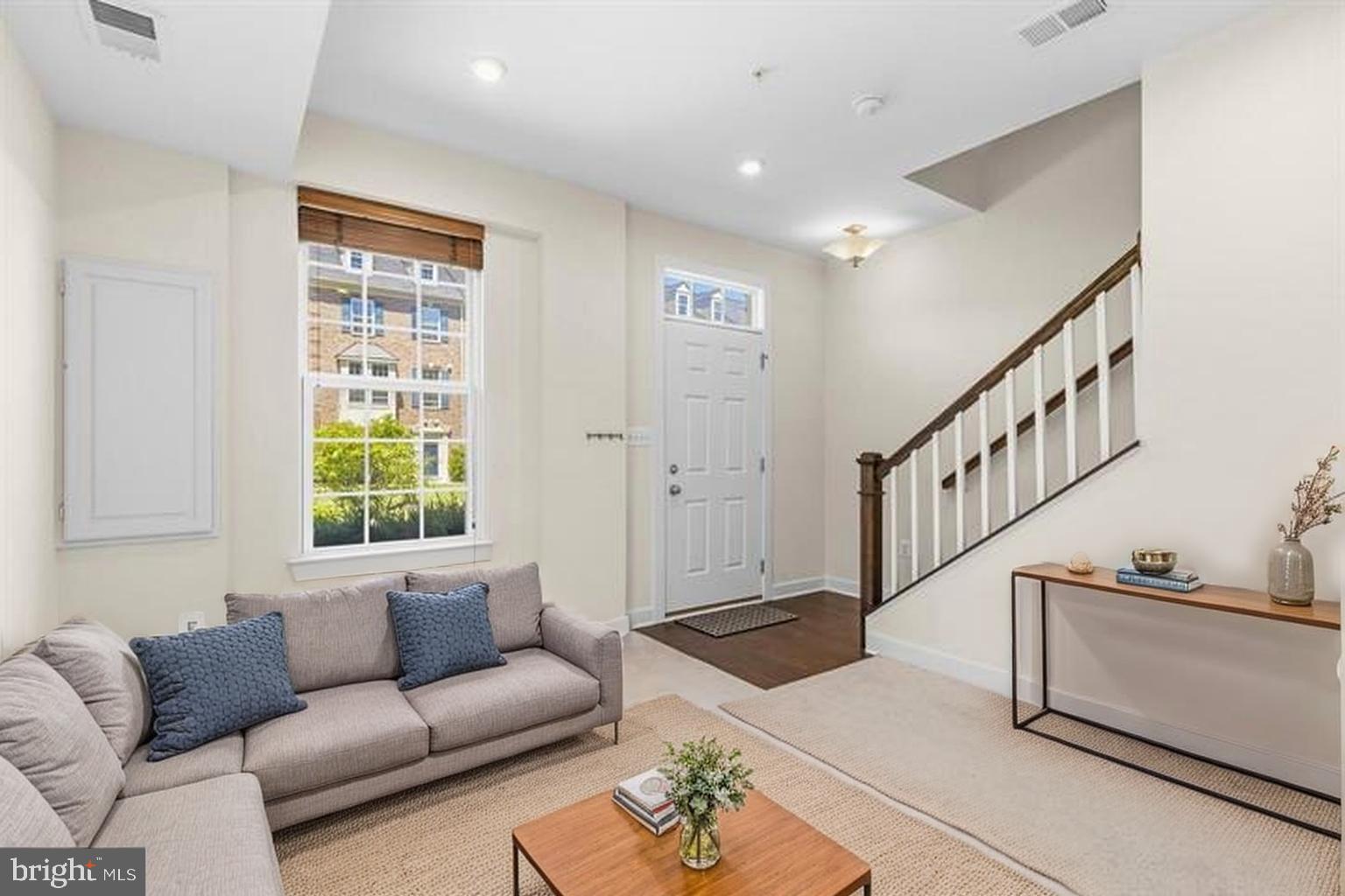 GREENBELT STATION - Residential