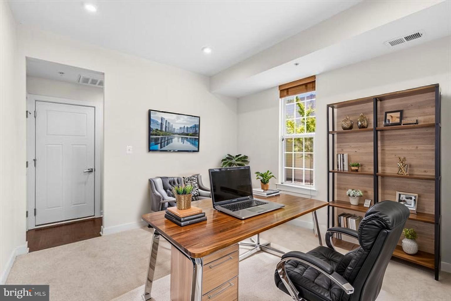 GREENBELT STATION - Residential