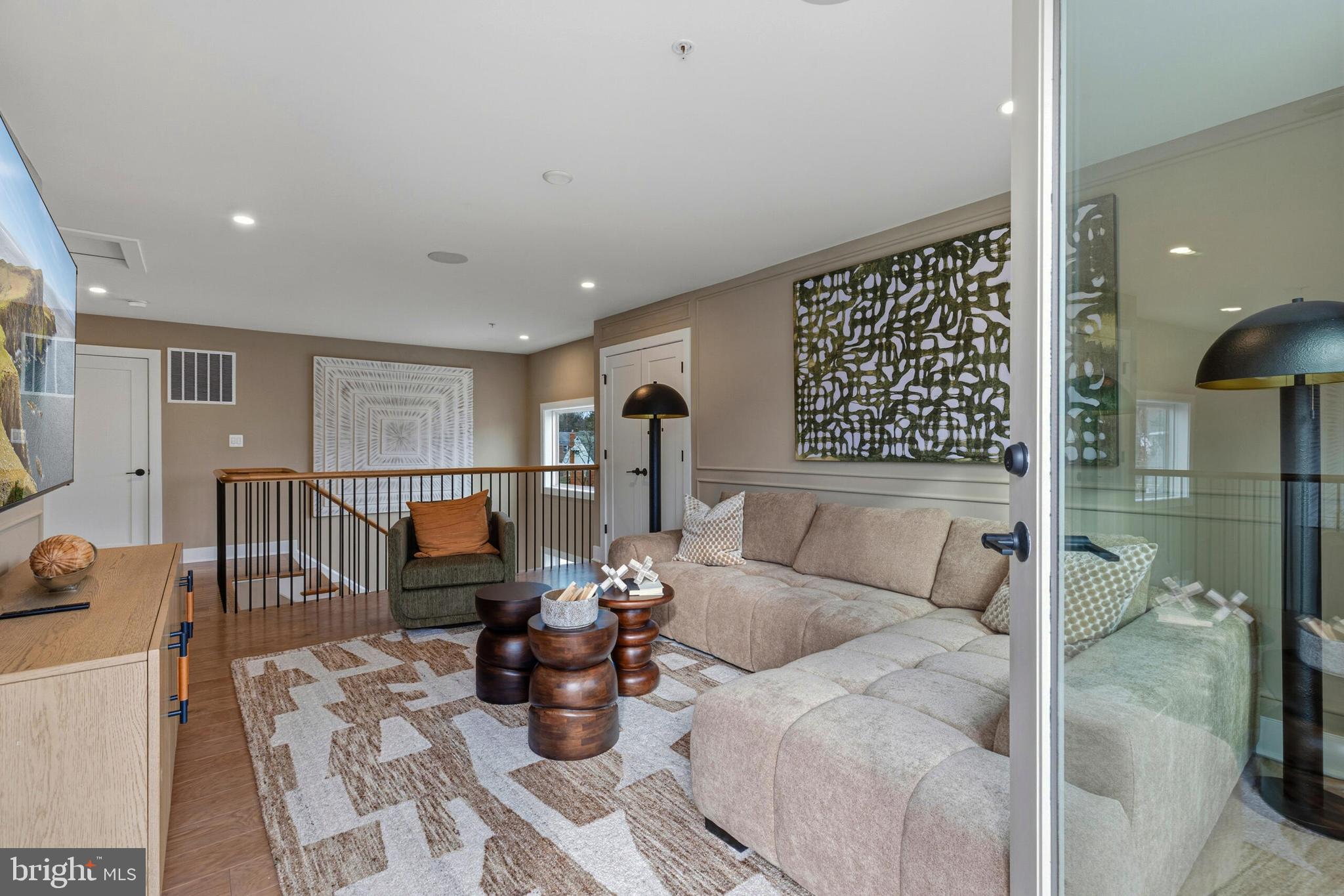 STRATHMORE VIEW - Residential