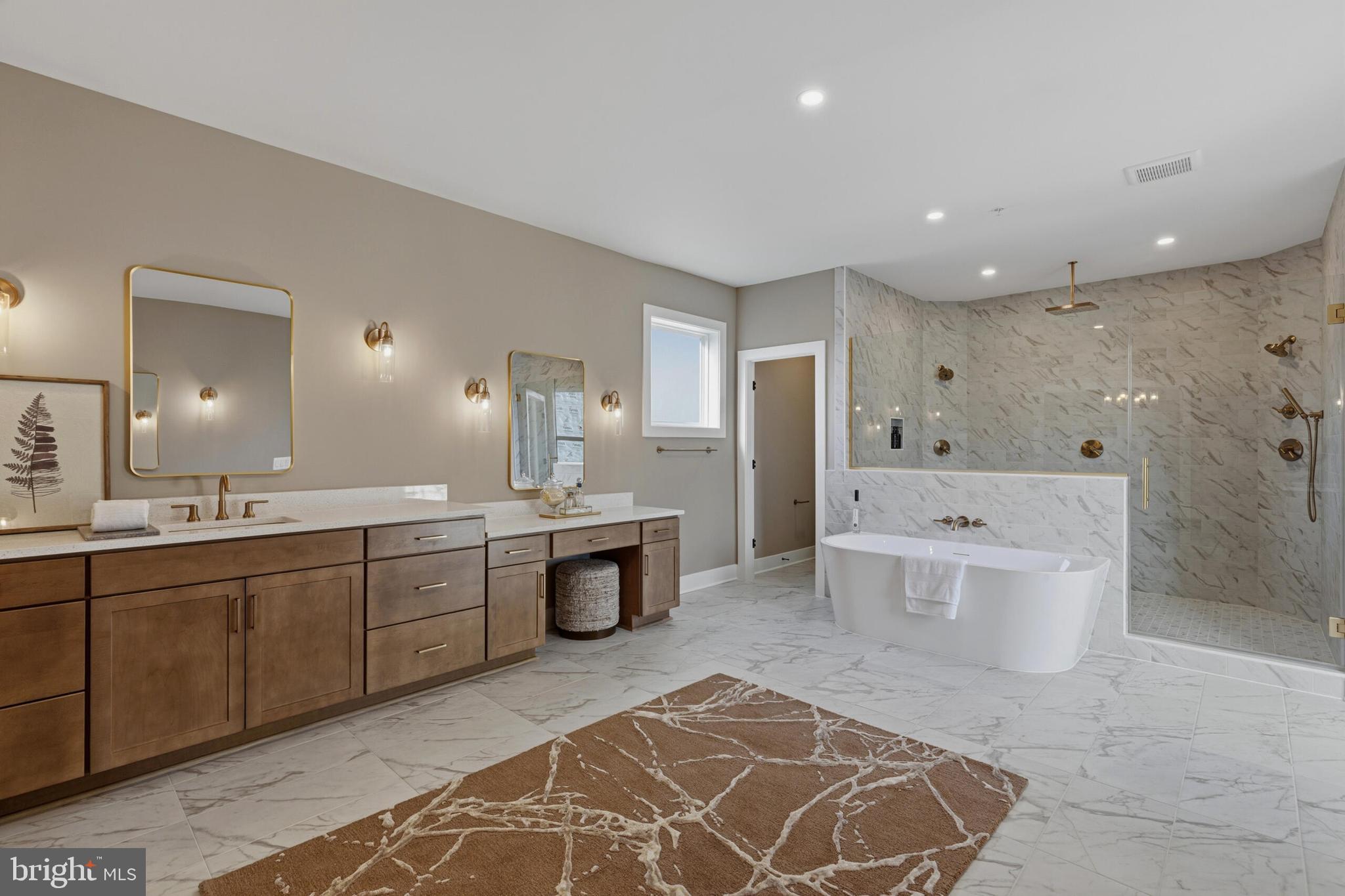 STRATHMORE VIEW - Residential