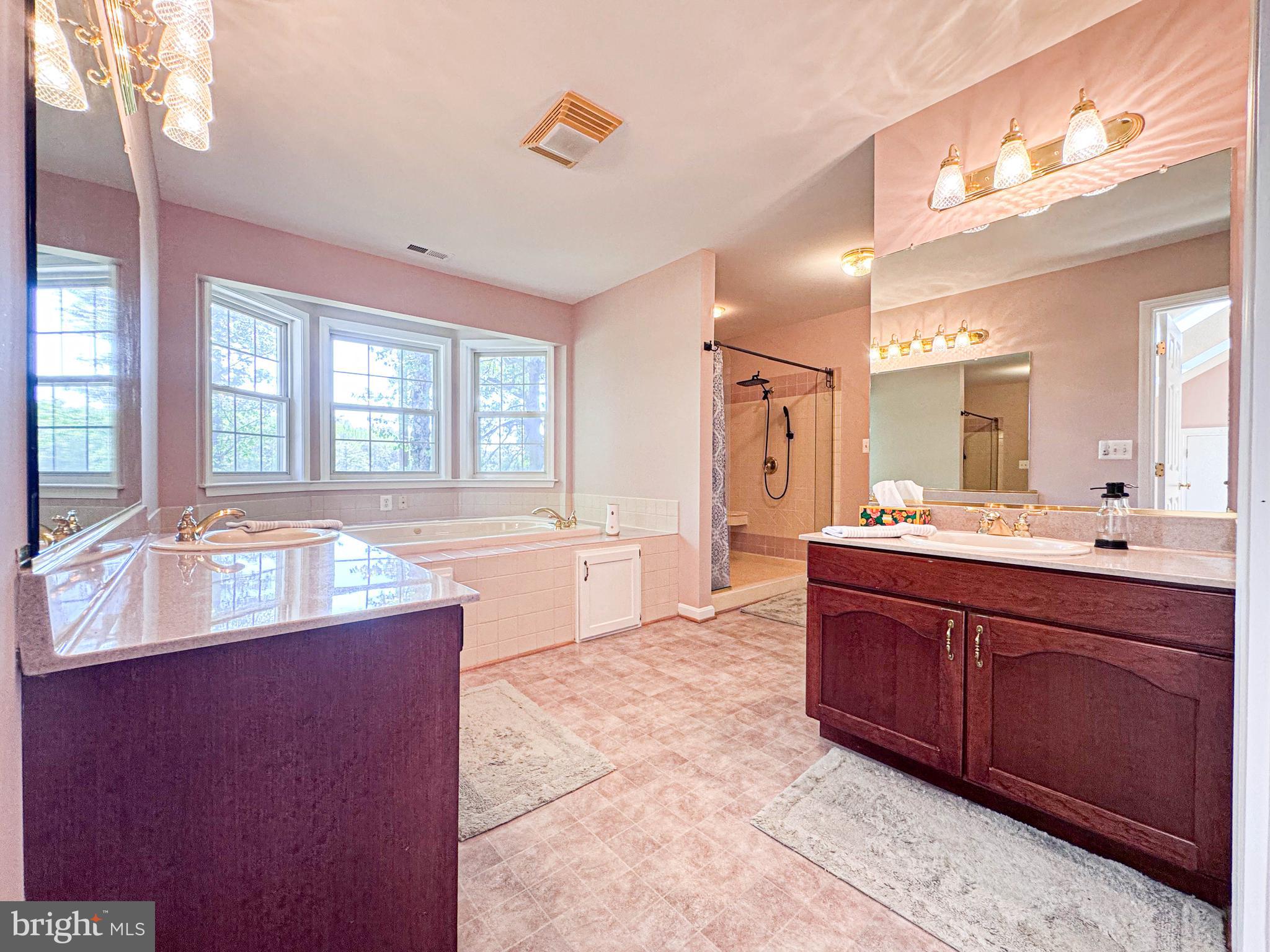 SWANN POINT - Residential