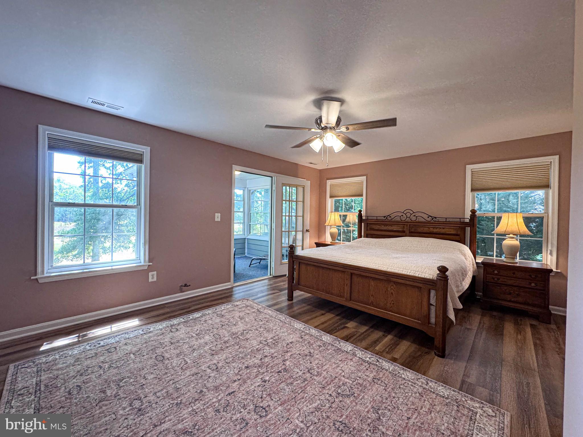 SWANN POINT - Residential