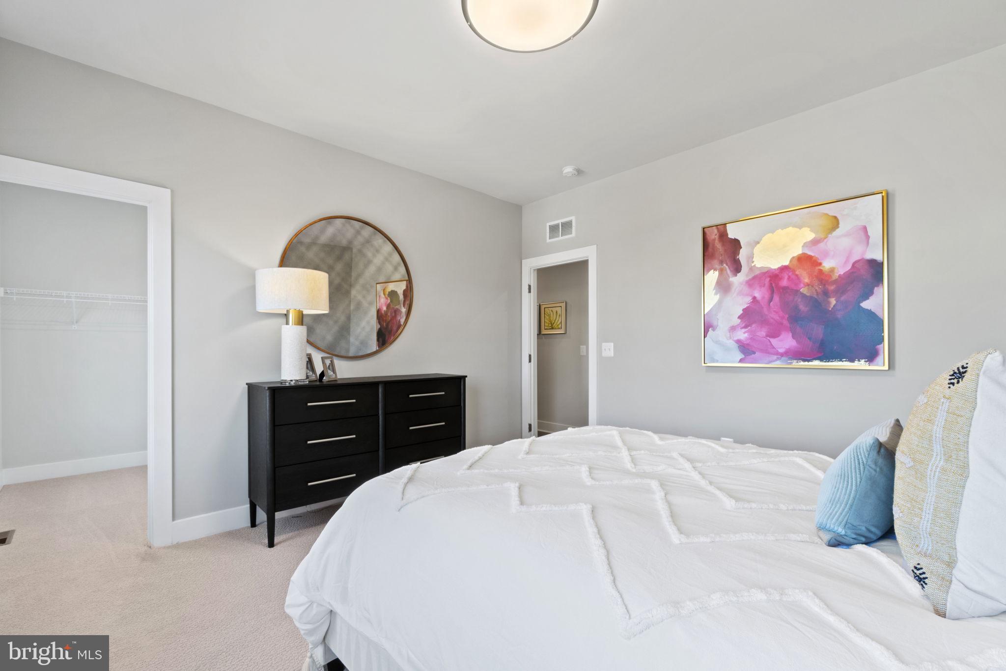 WHITE OAKS FARM - Residential