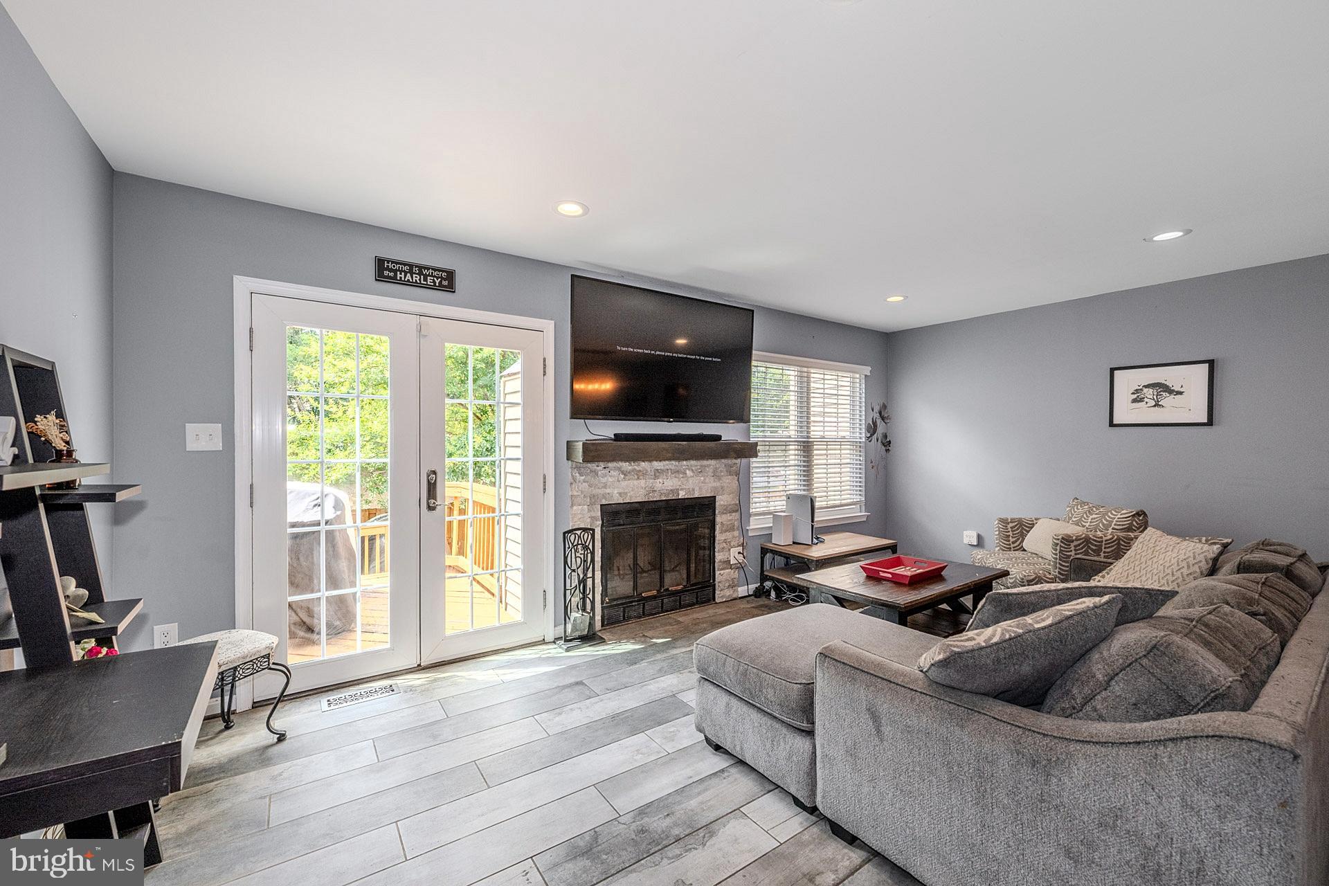 SEQUOIA LEA - Residential
