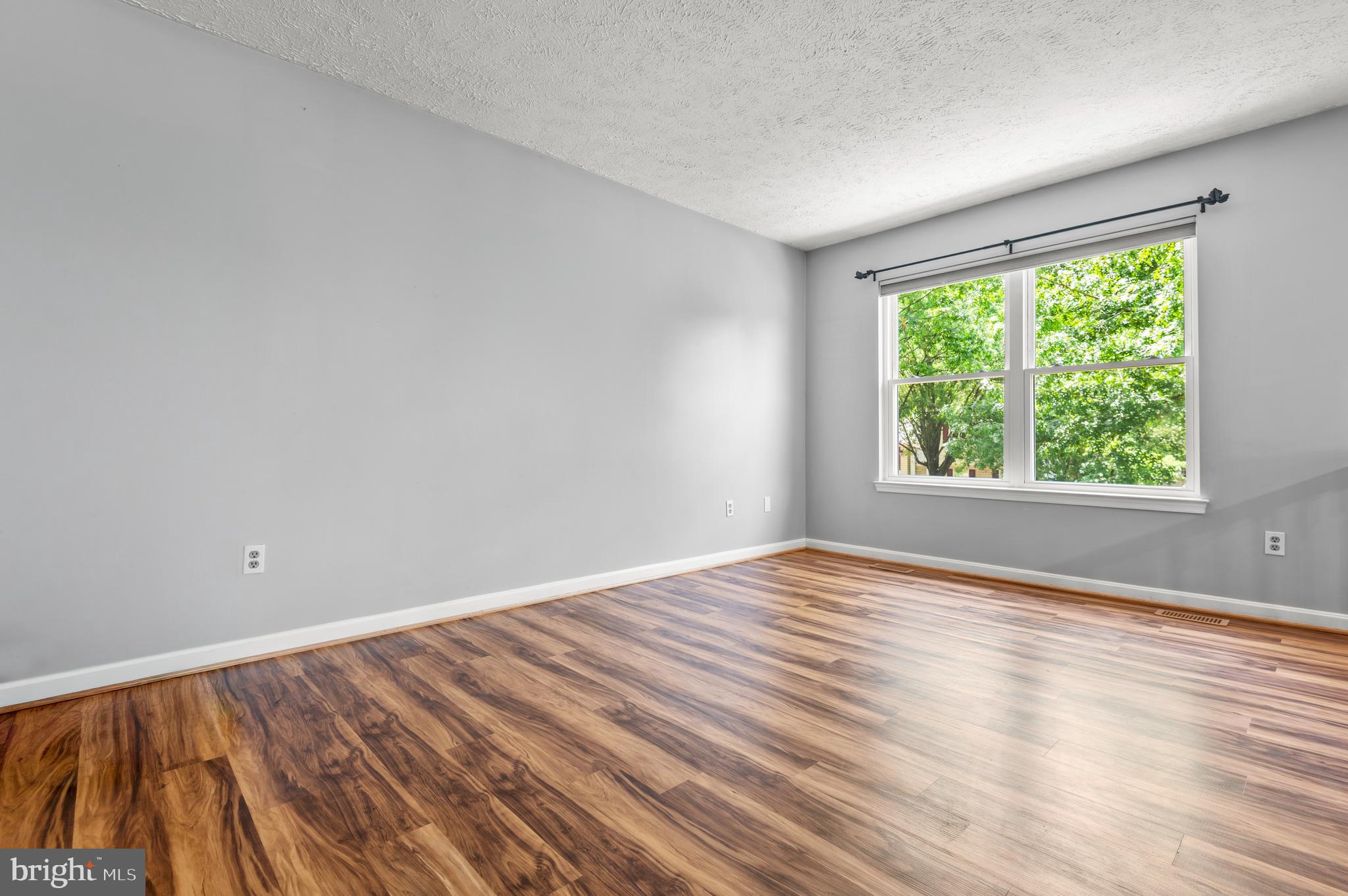 BROCK BRIDGE ESTATES - Residential