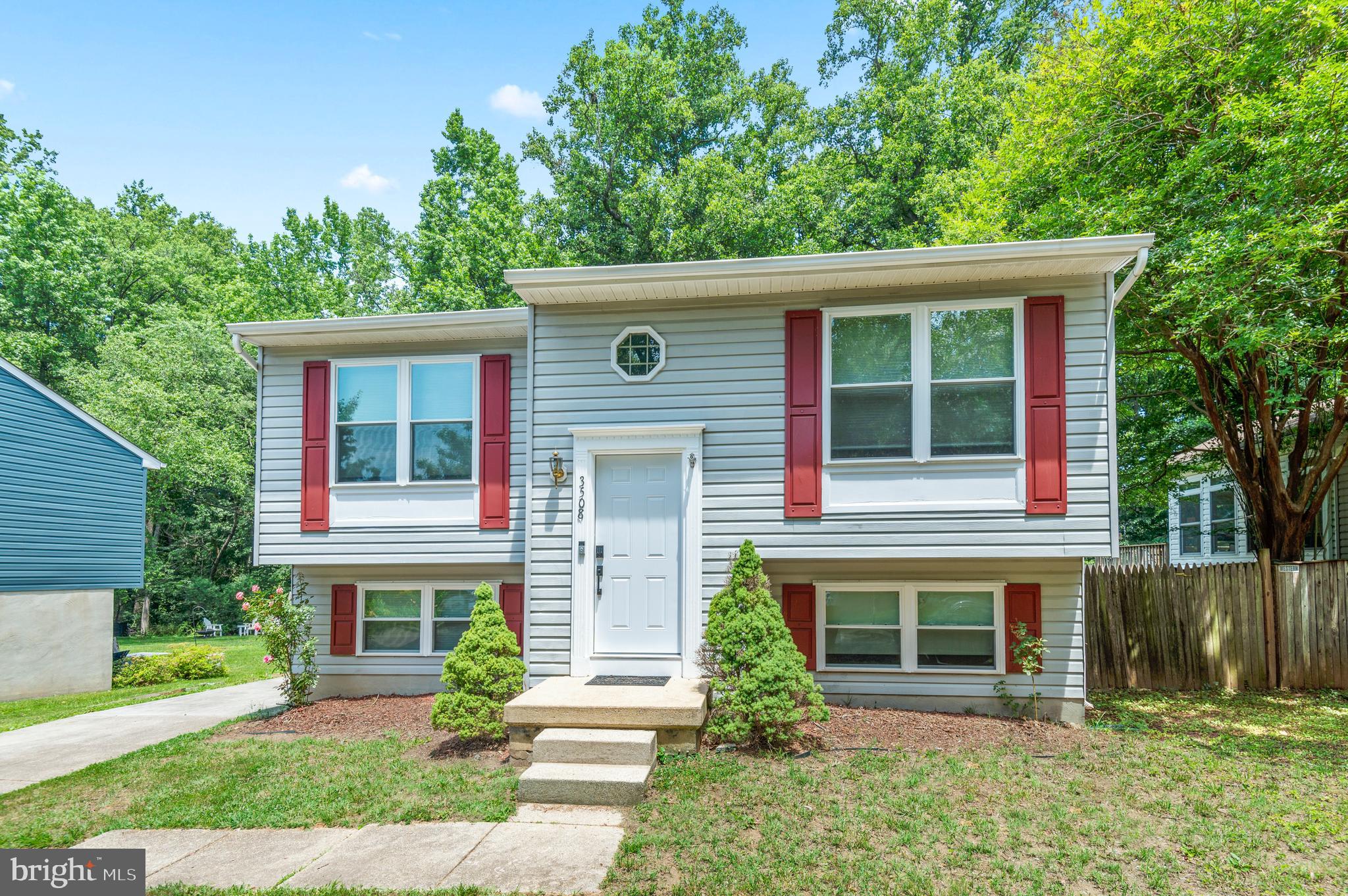 BROCK BRIDGE ESTATES - Residential
