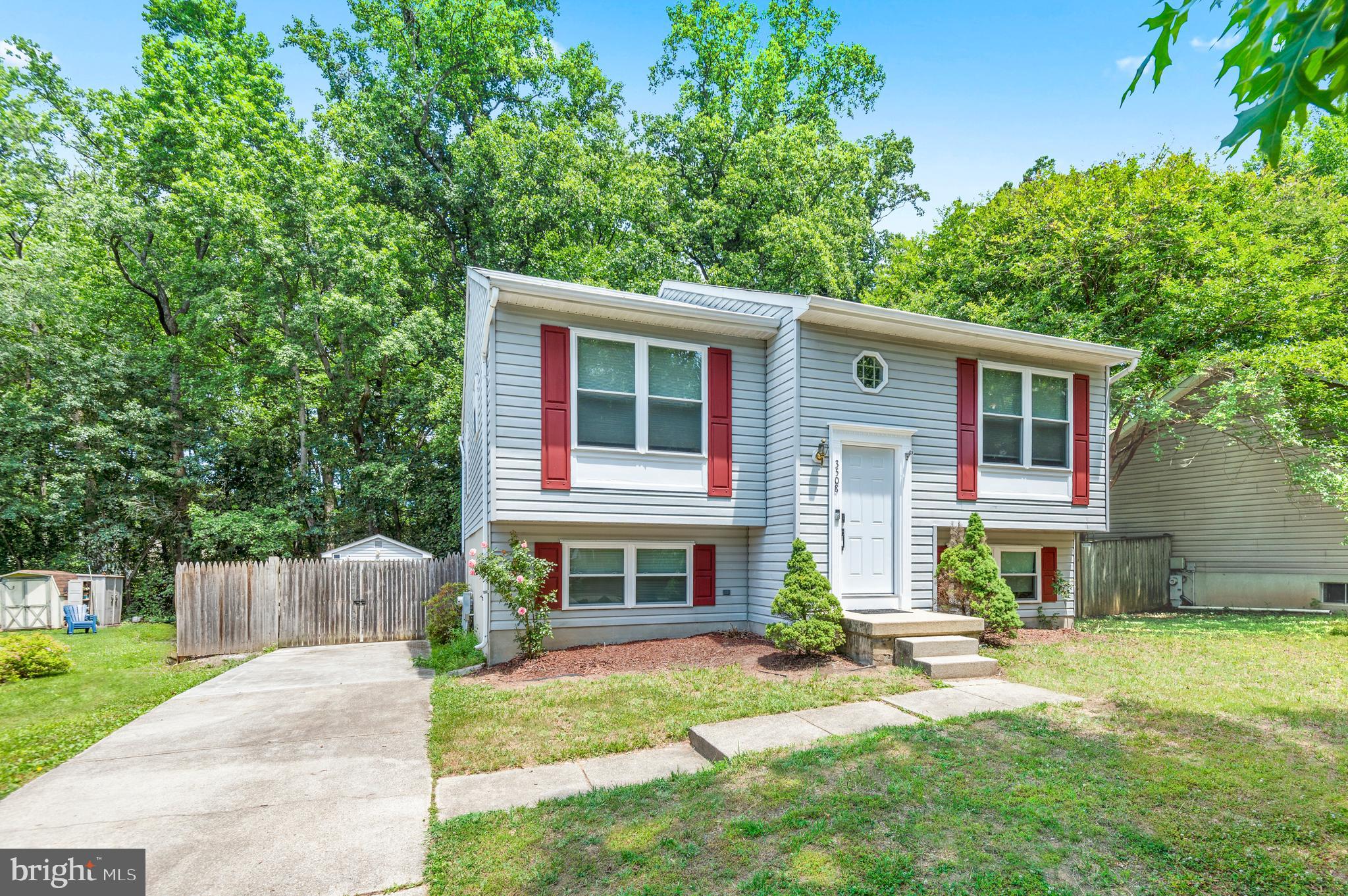BROCK BRIDGE ESTATES - Residential