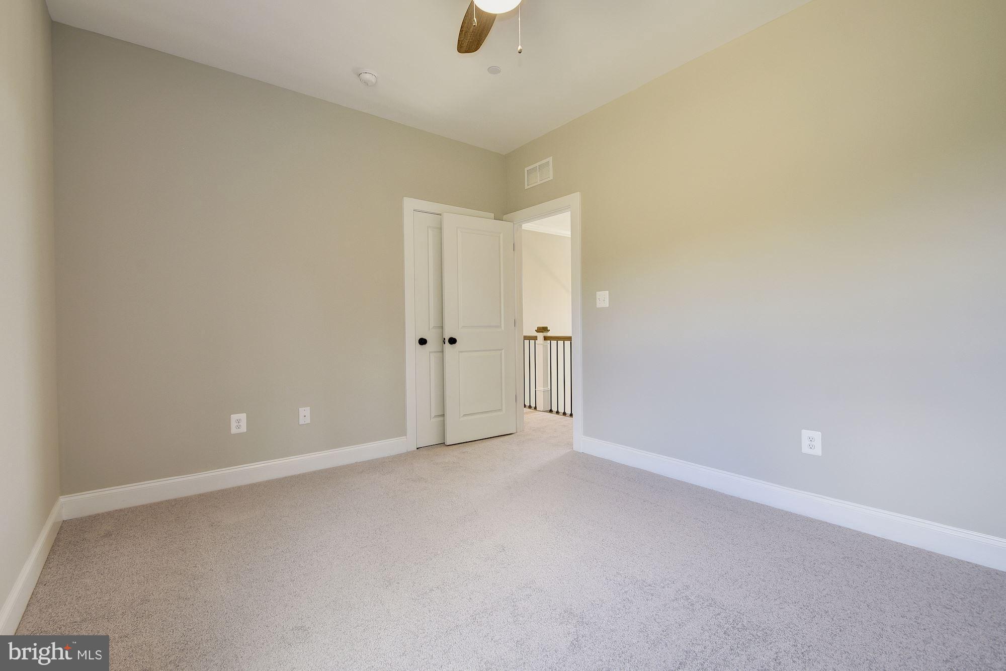 OAKDALE WOODS - Residential