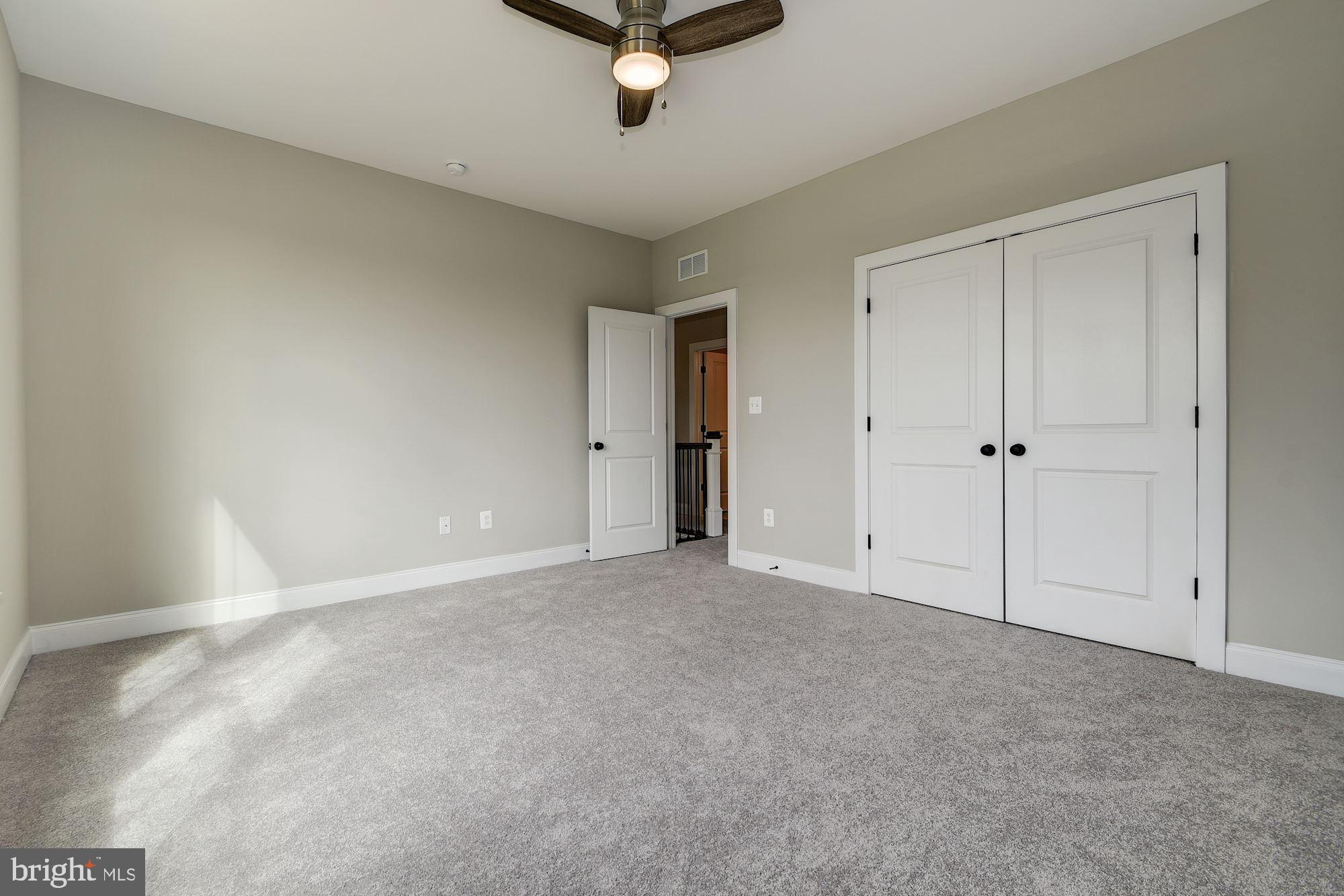 OAKDALE WOODS - Residential