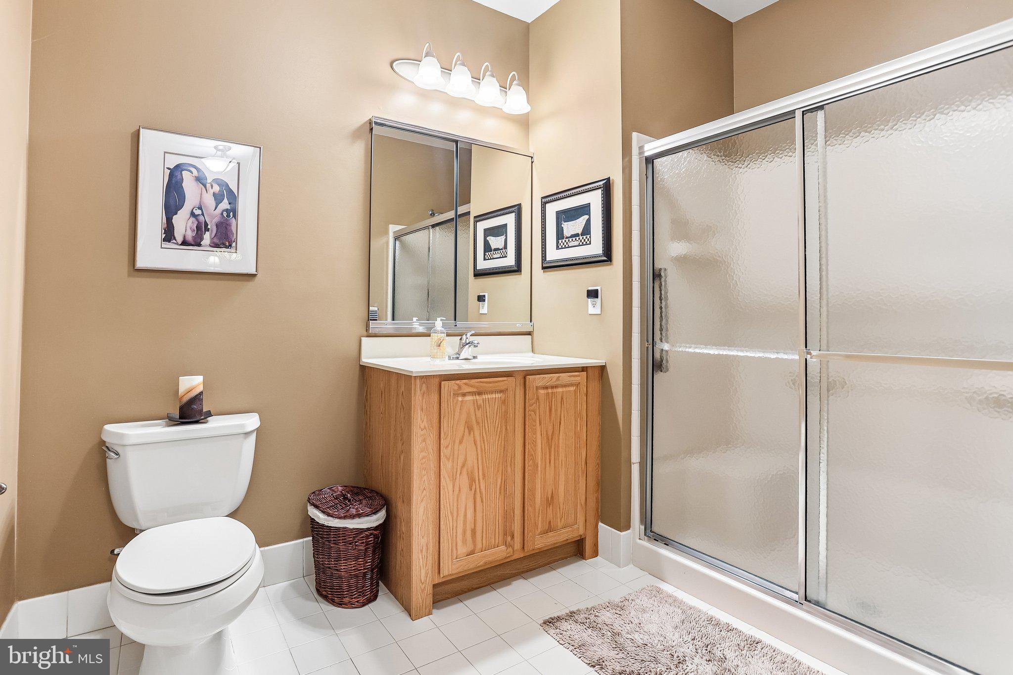 MERIDIAN VALLEY SQ - Residential