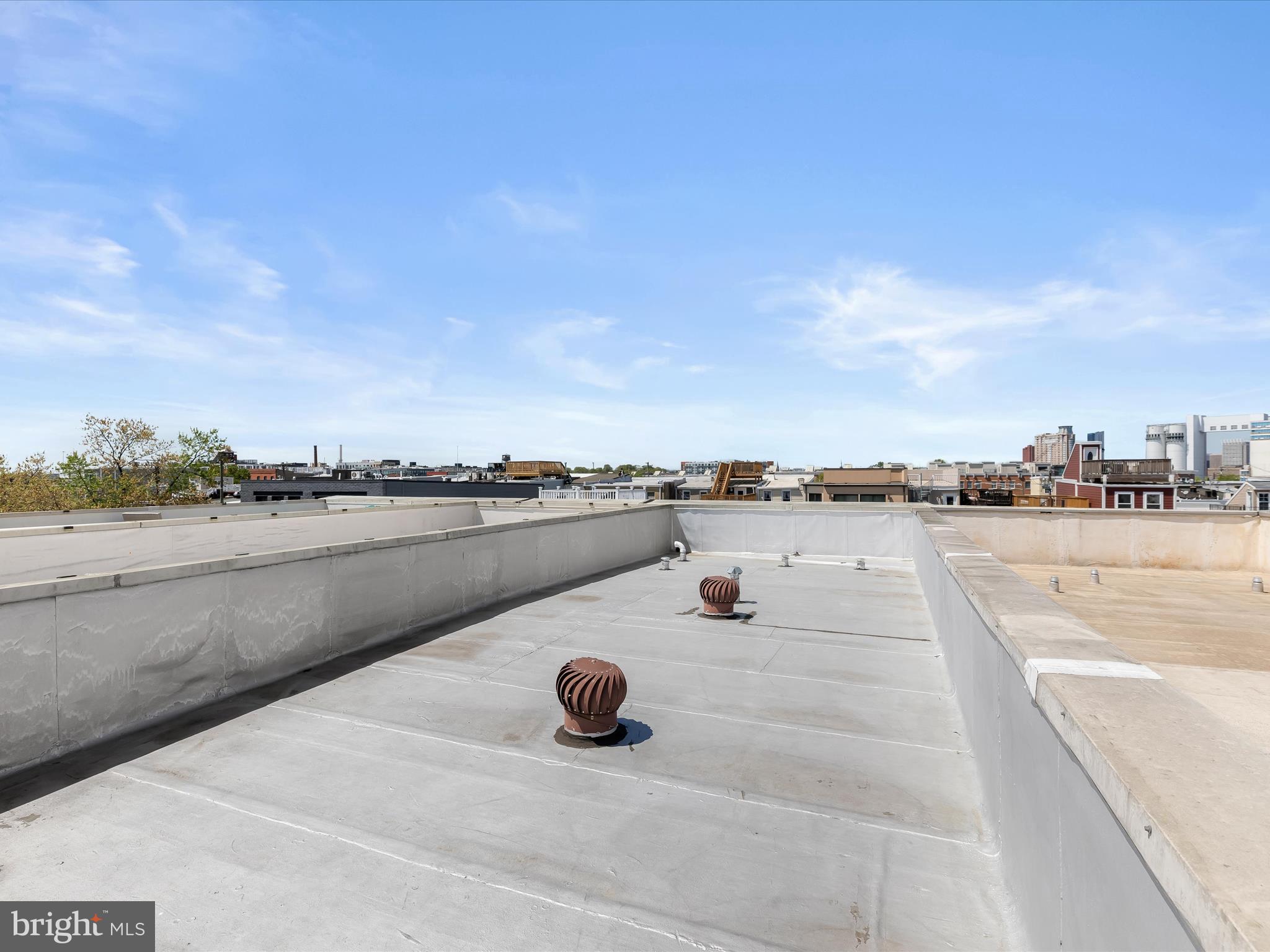 LOCUST POINT - Residential