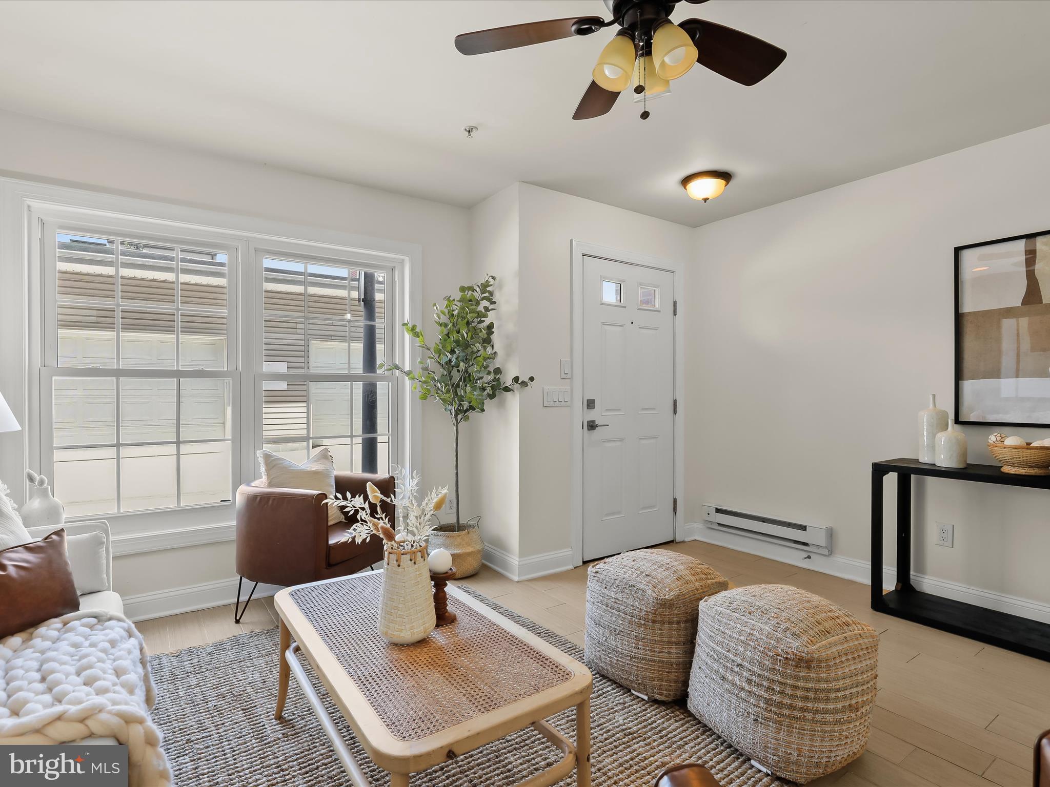 LOCUST POINT - Residential