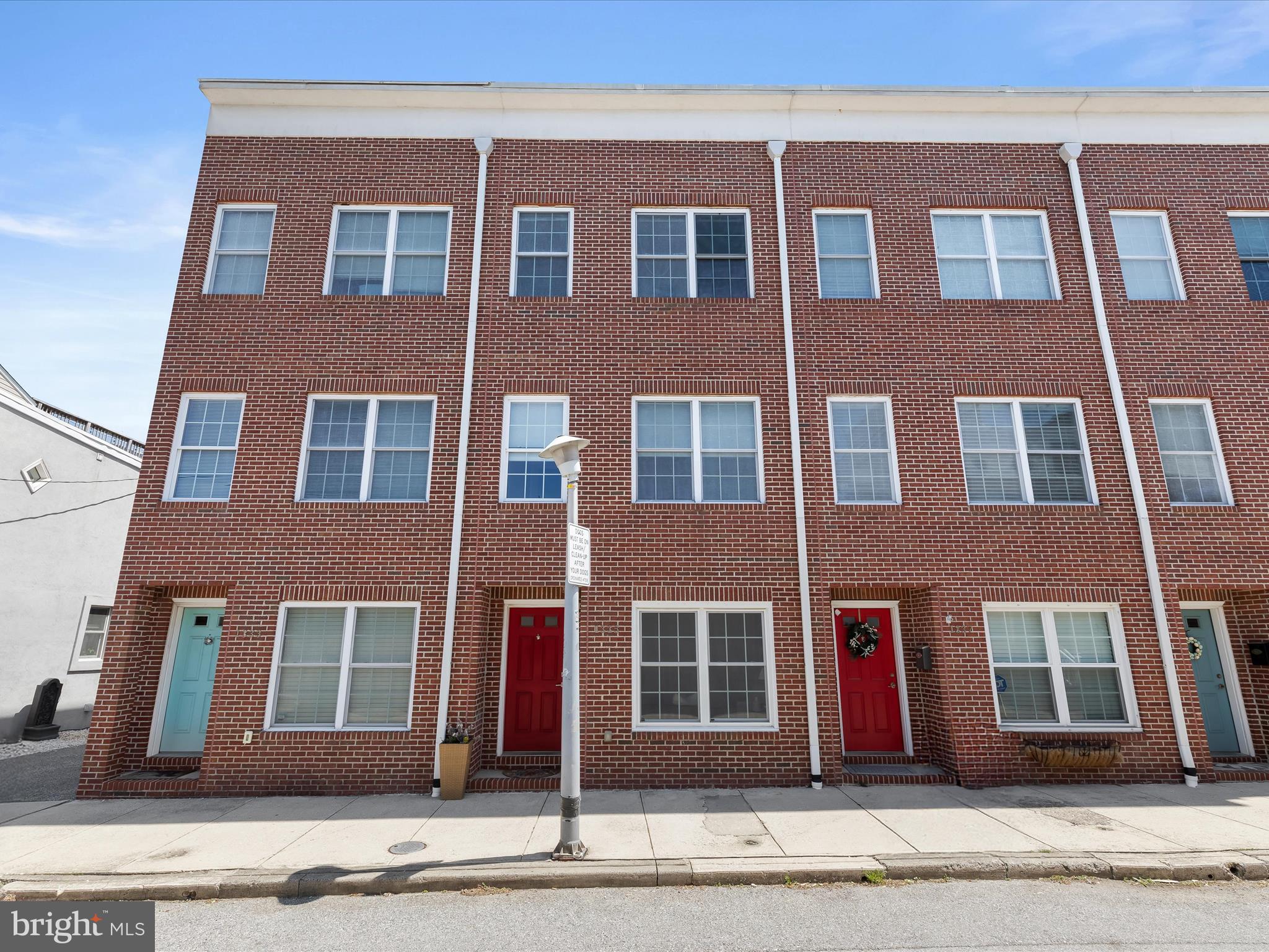 LOCUST POINT - Residential