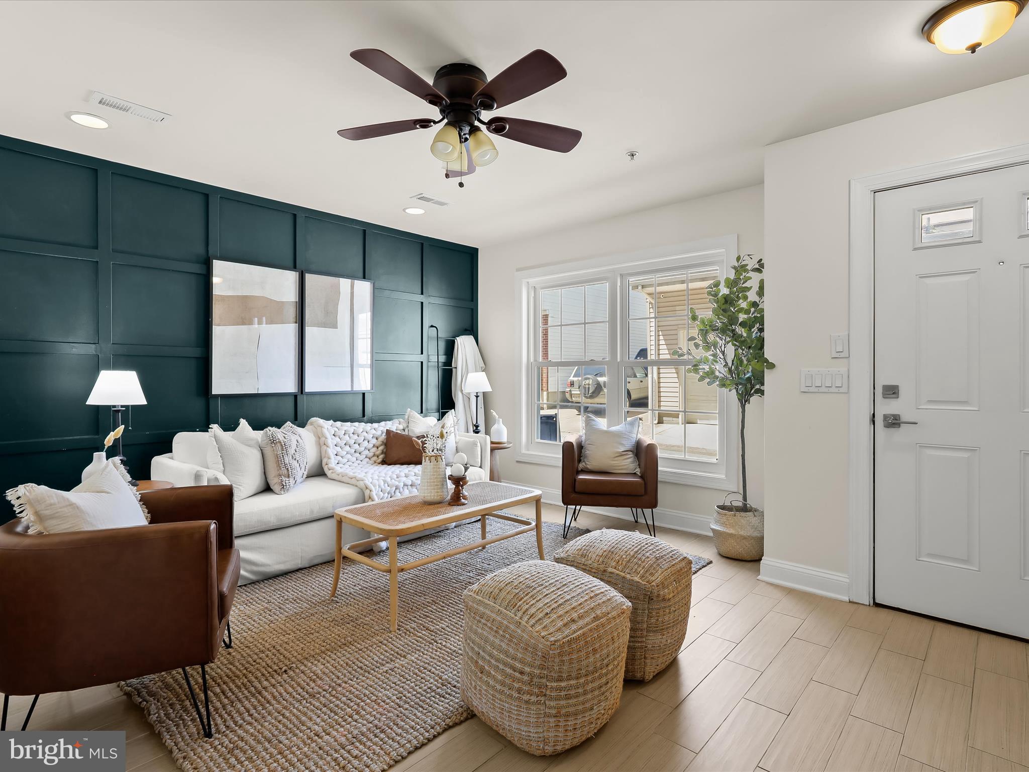 LOCUST POINT - Residential