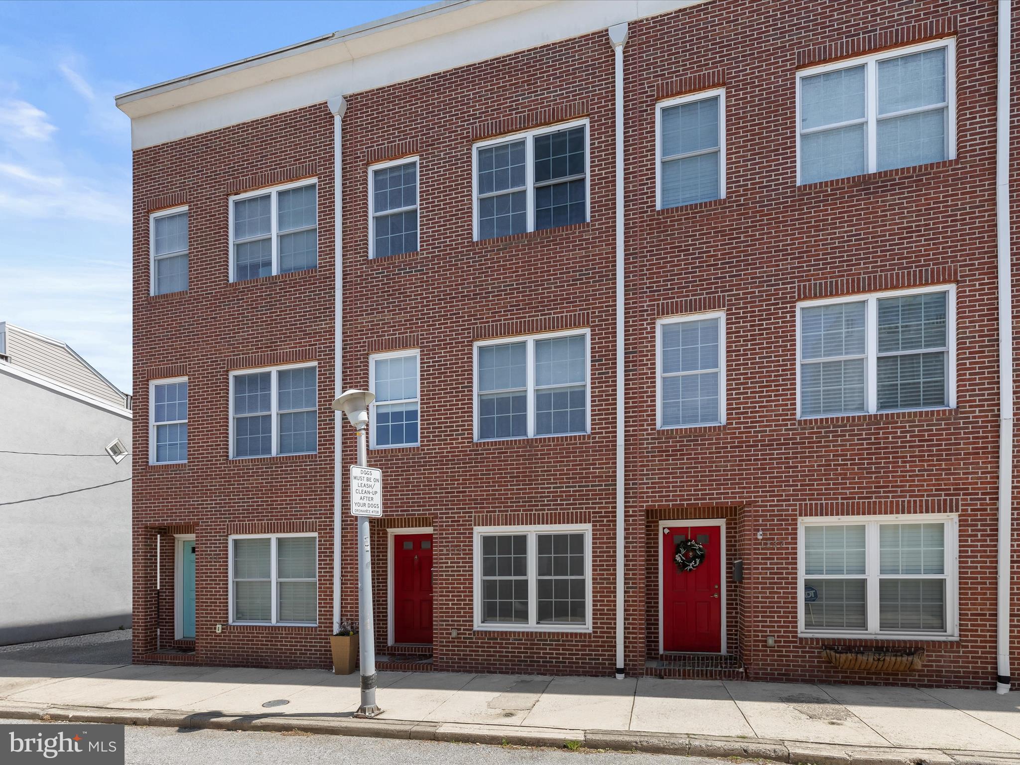 LOCUST POINT - Residential