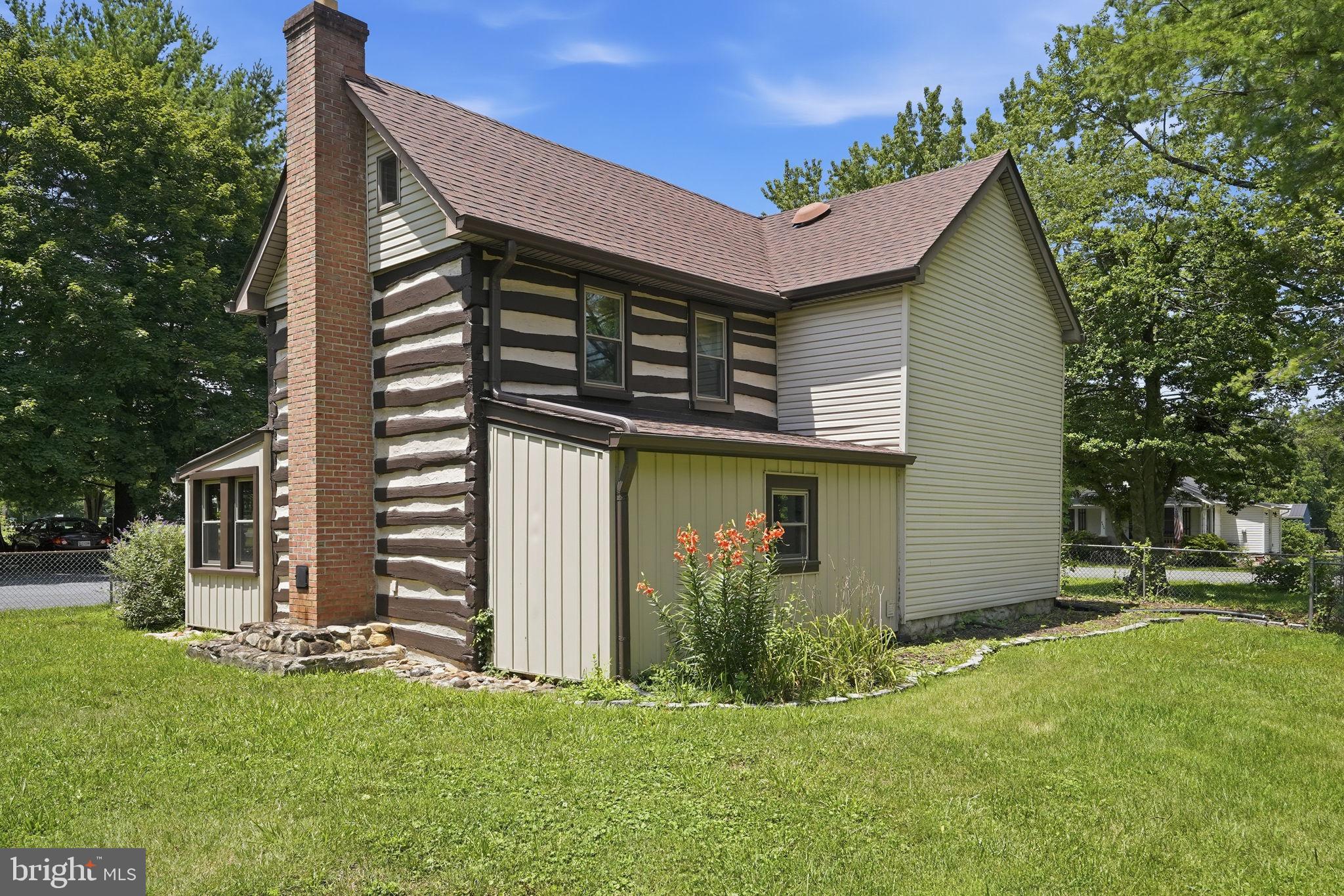 MOUNTAINDALE - Residential