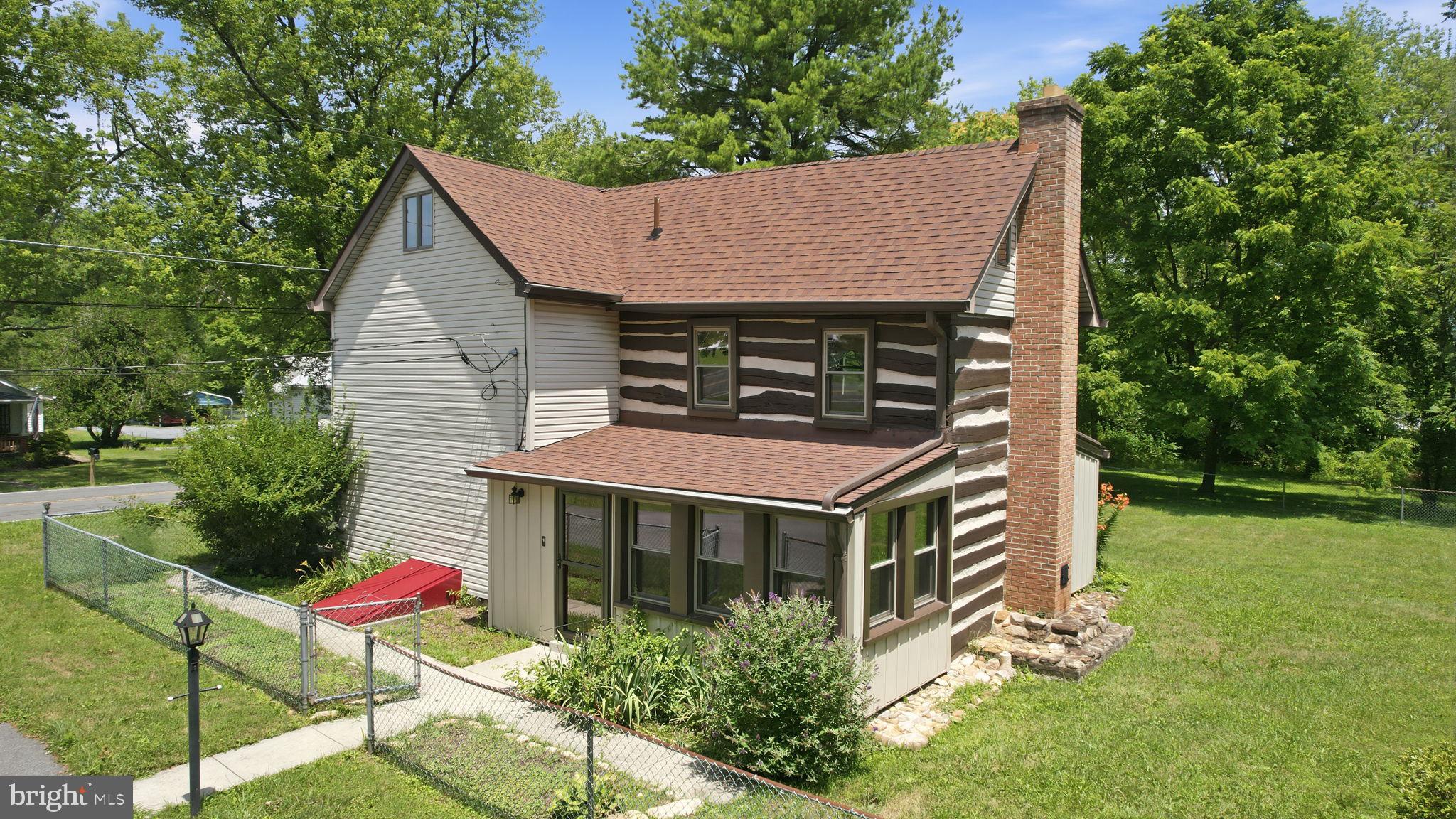 MOUNTAINDALE - Residential
