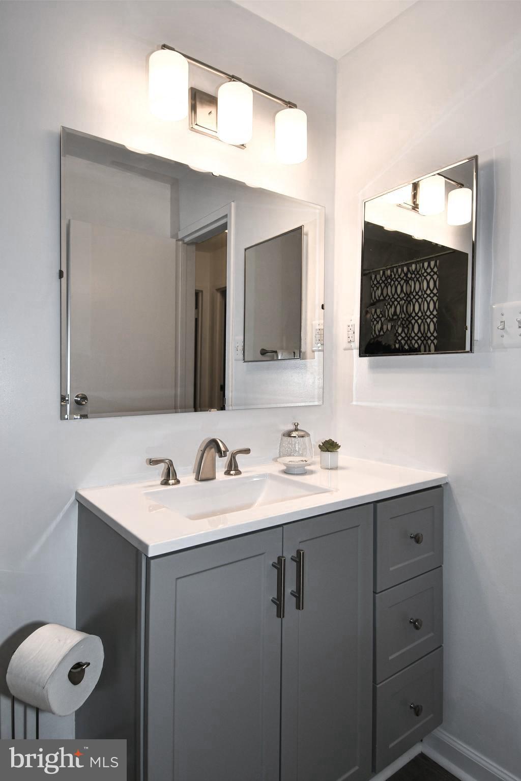 HUNTERS WOODS VILLAGE - Residential
