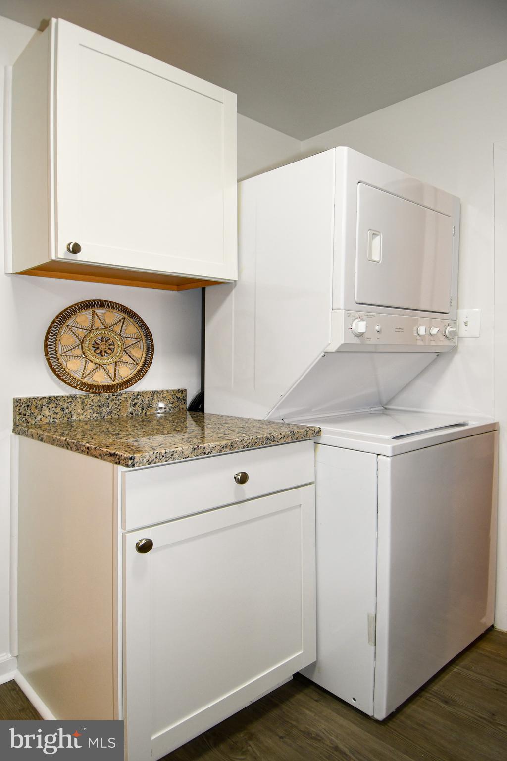 HUNTERS WOODS VILLAGE - Residential