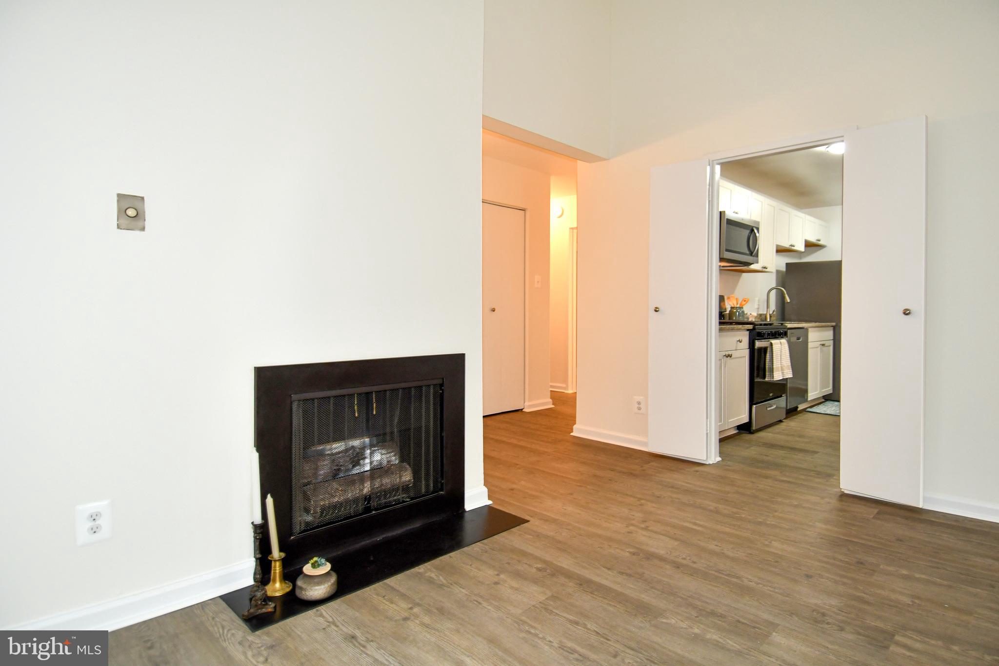 HUNTERS WOODS VILLAGE - Residential