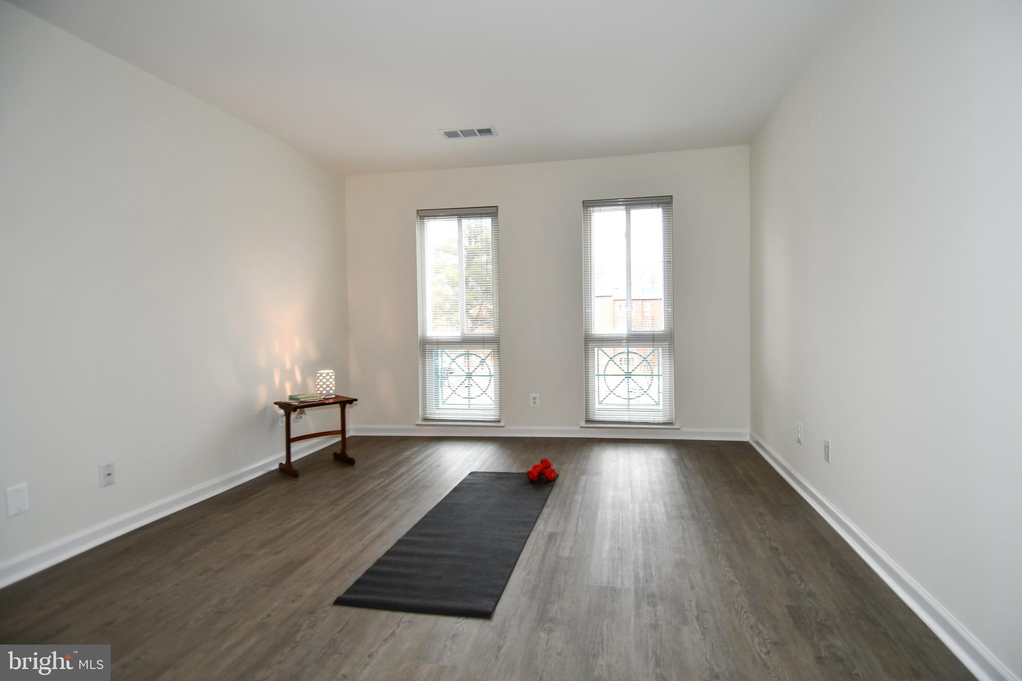 HUNTERS WOODS VILLAGE - Residential