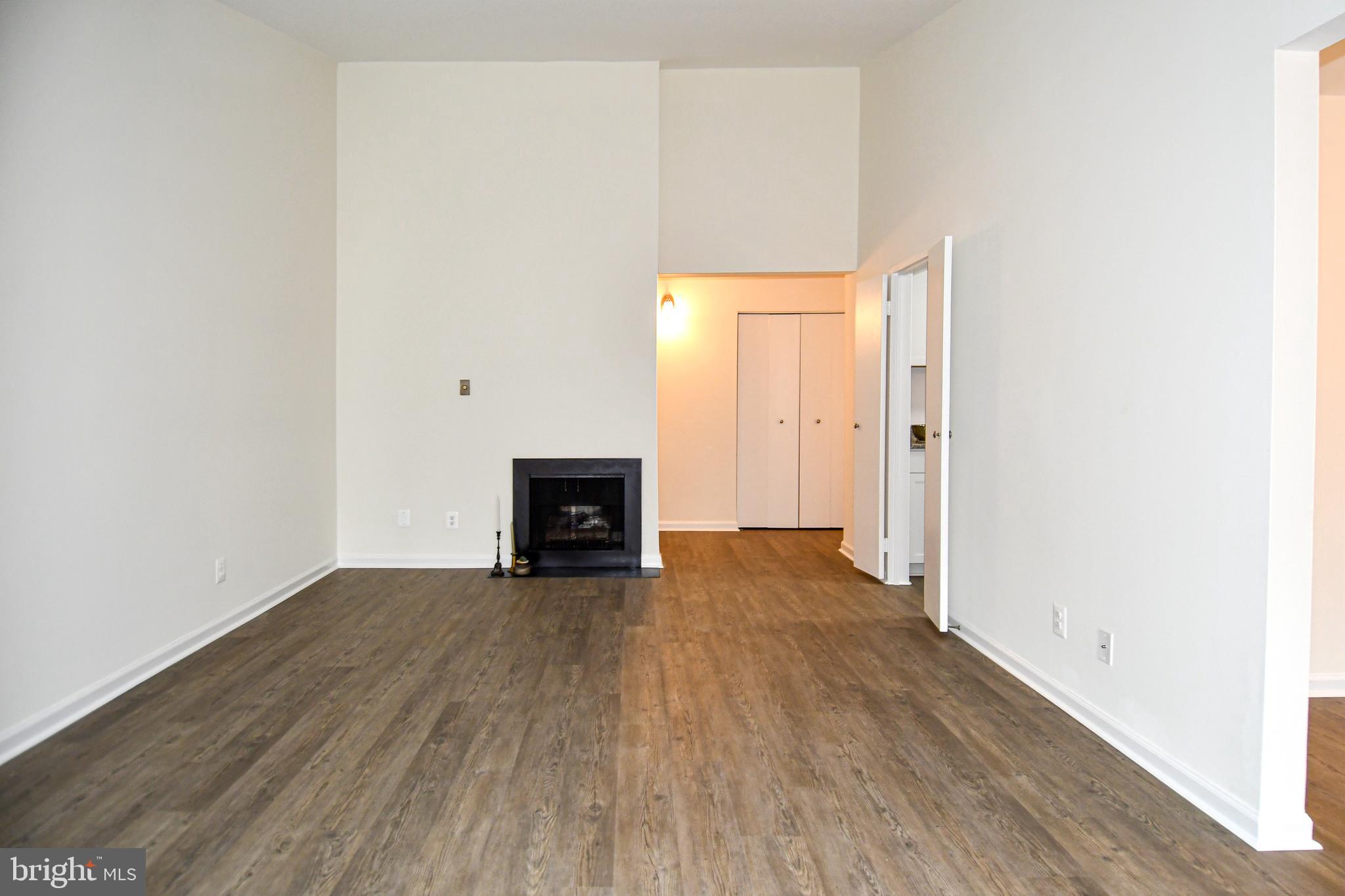 HUNTERS WOODS VILLAGE - Residential