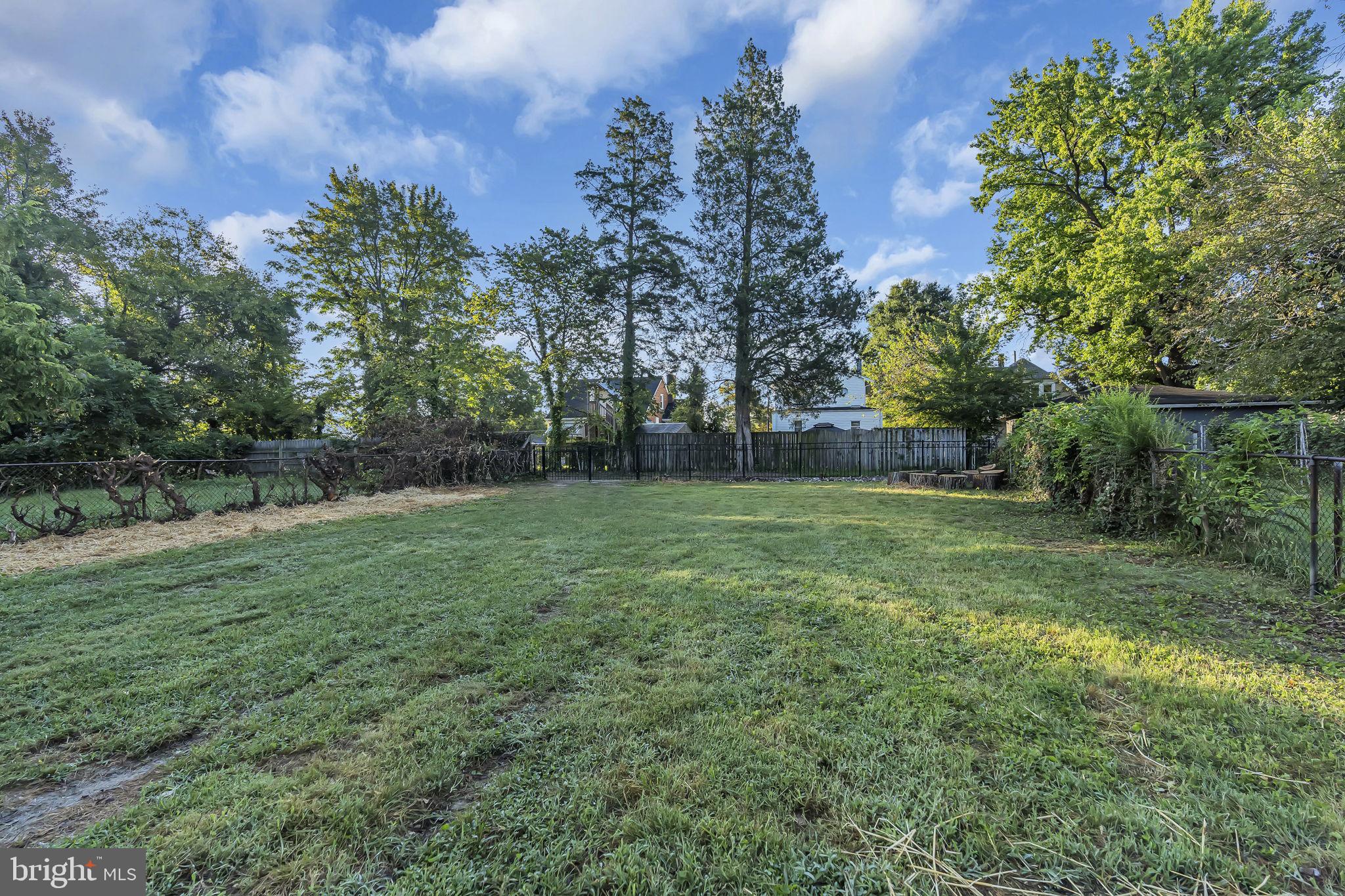 DISTRICT HEIGHTS - Residential