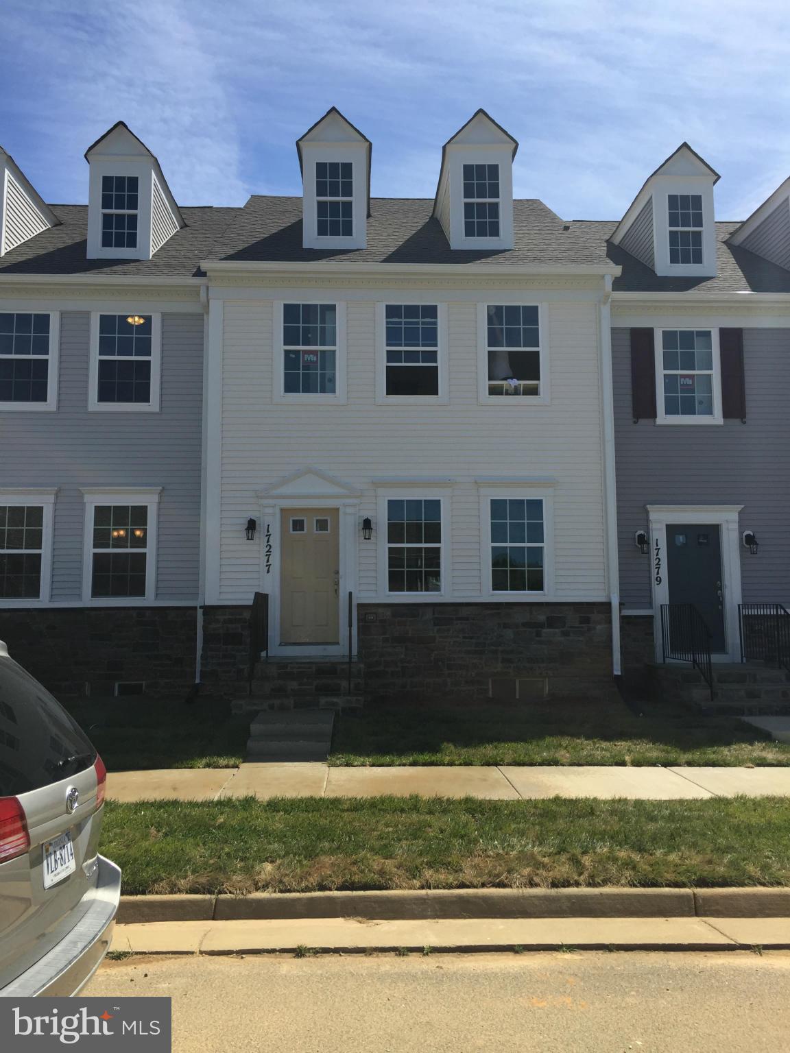 LADYSMITH VILLAGE - Residential Lease