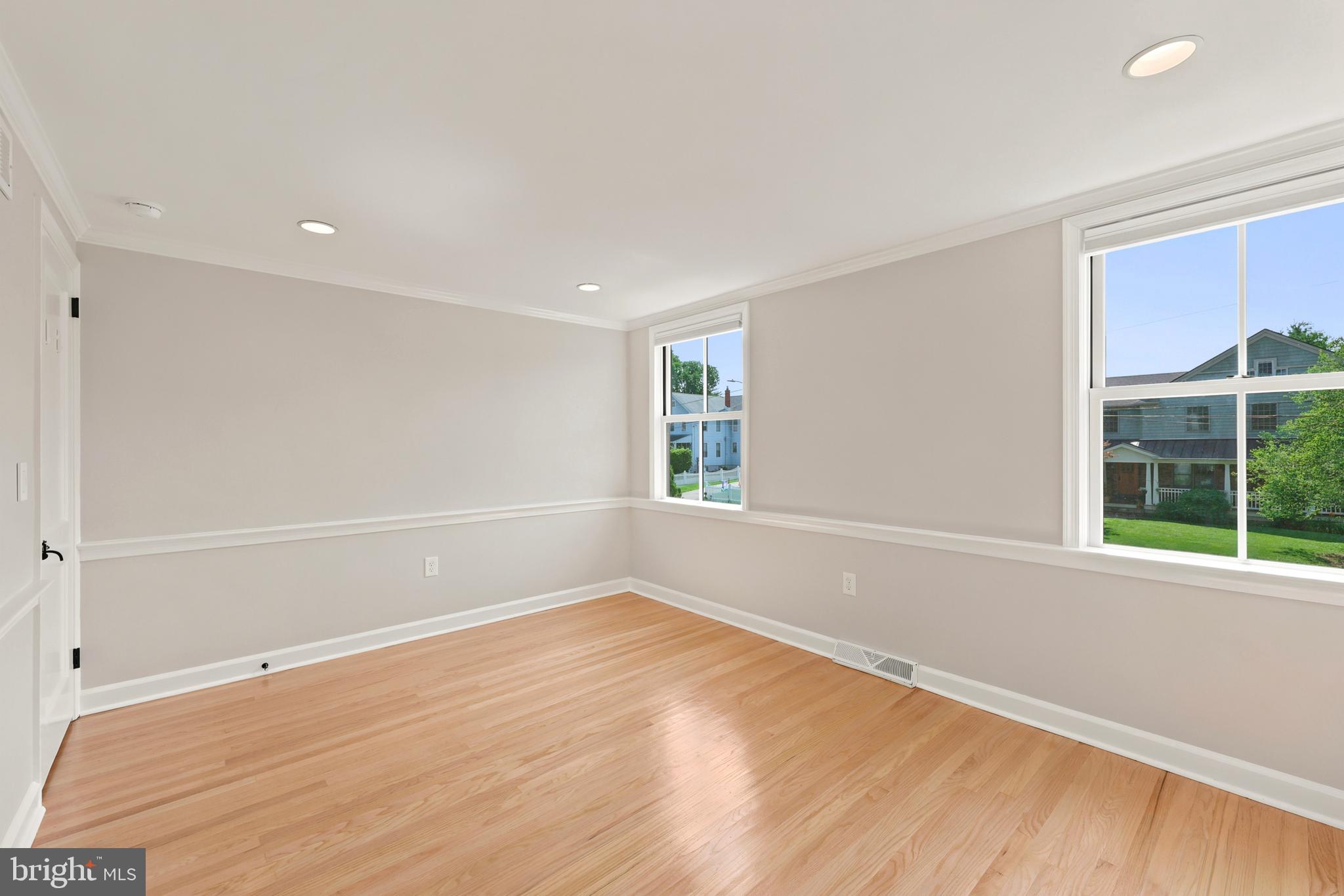 ELLIGER PARK - Residential