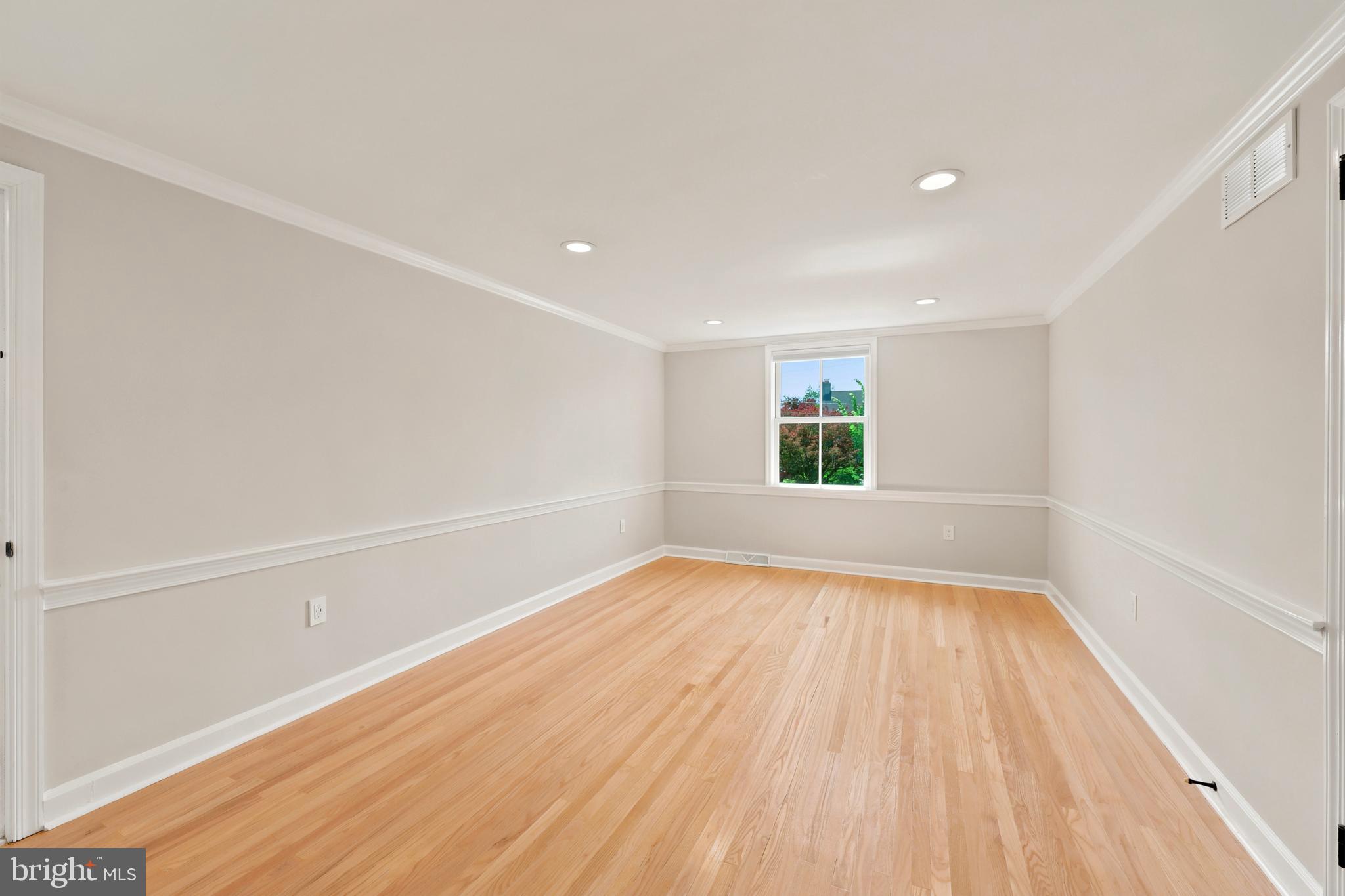 ELLIGER PARK - Residential