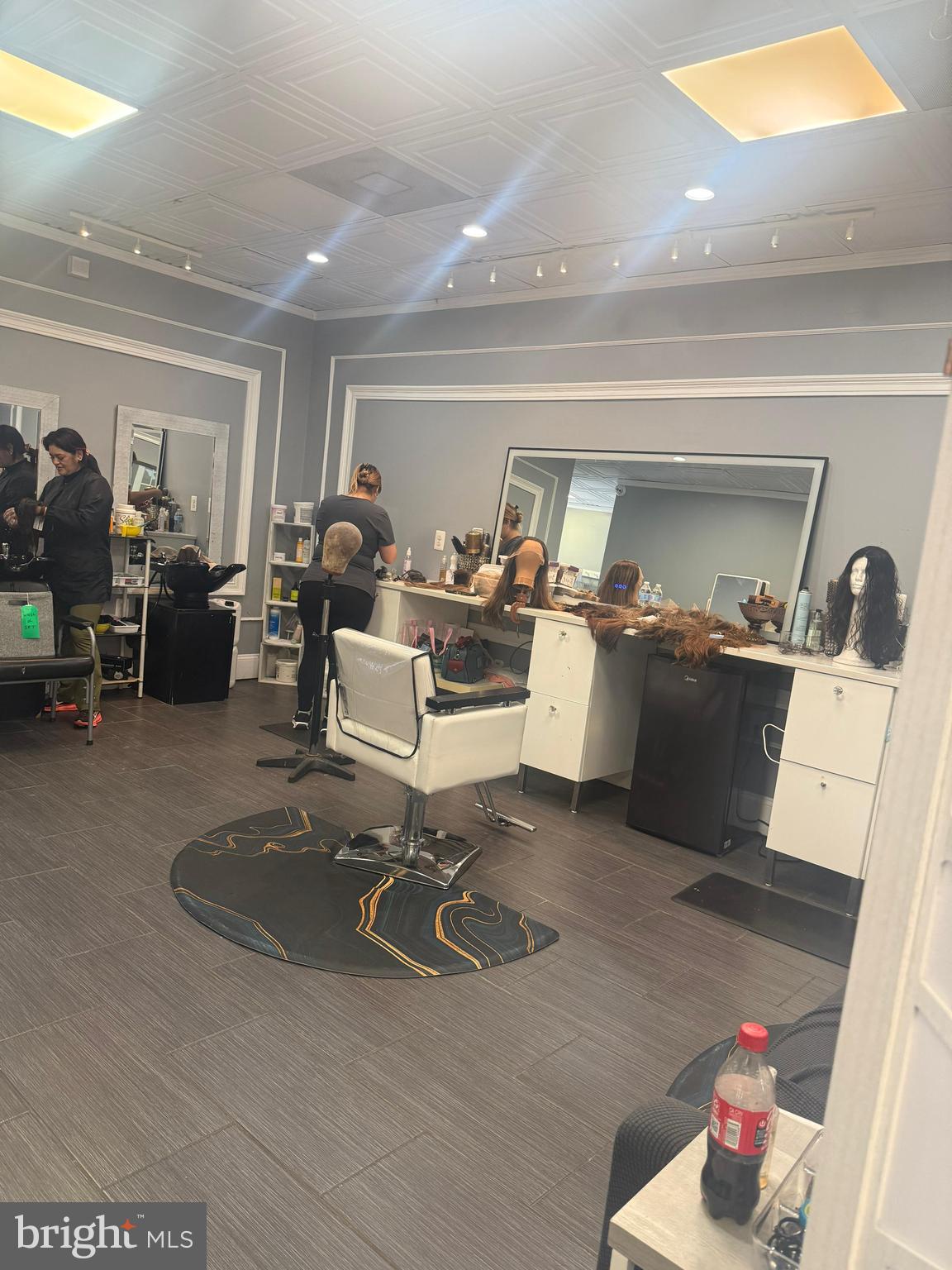 PIKESVILLE - Business Opportunity