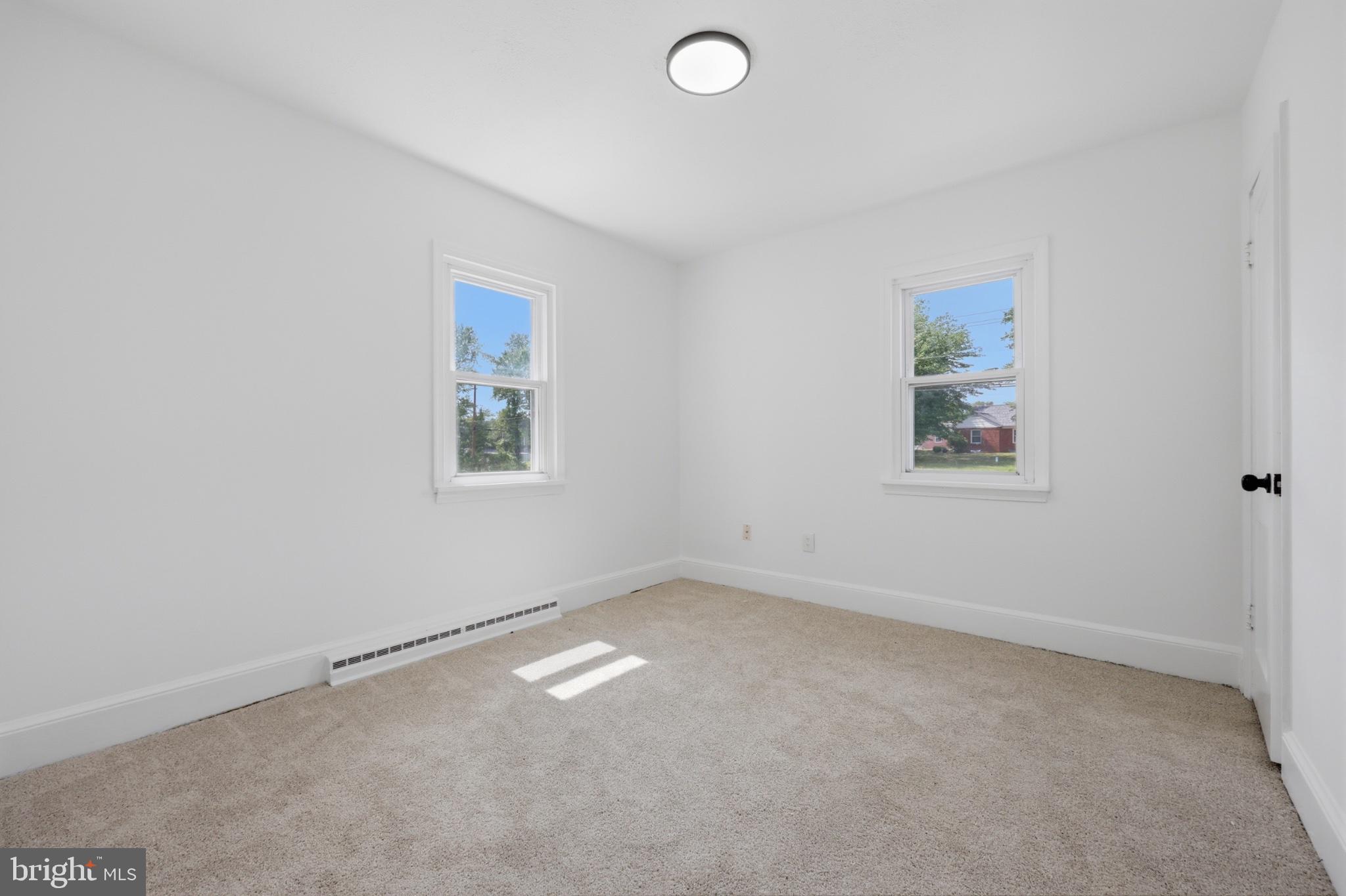 MARSHALL'S CORNER - Residential