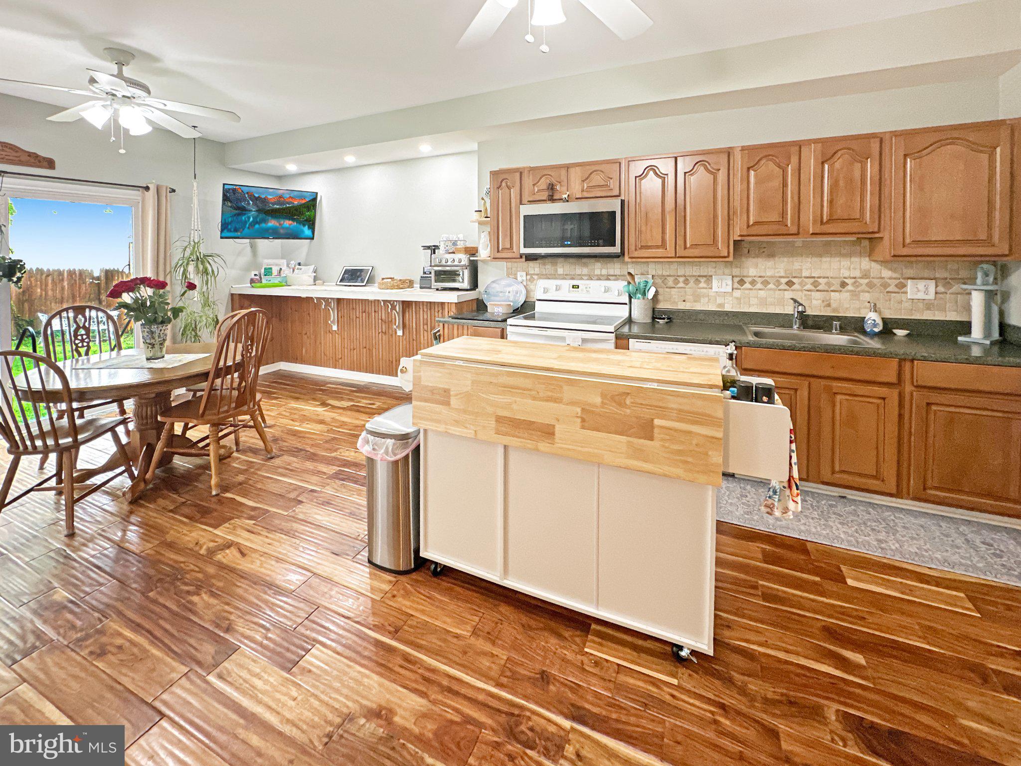 SUNSET BEACH - Residential