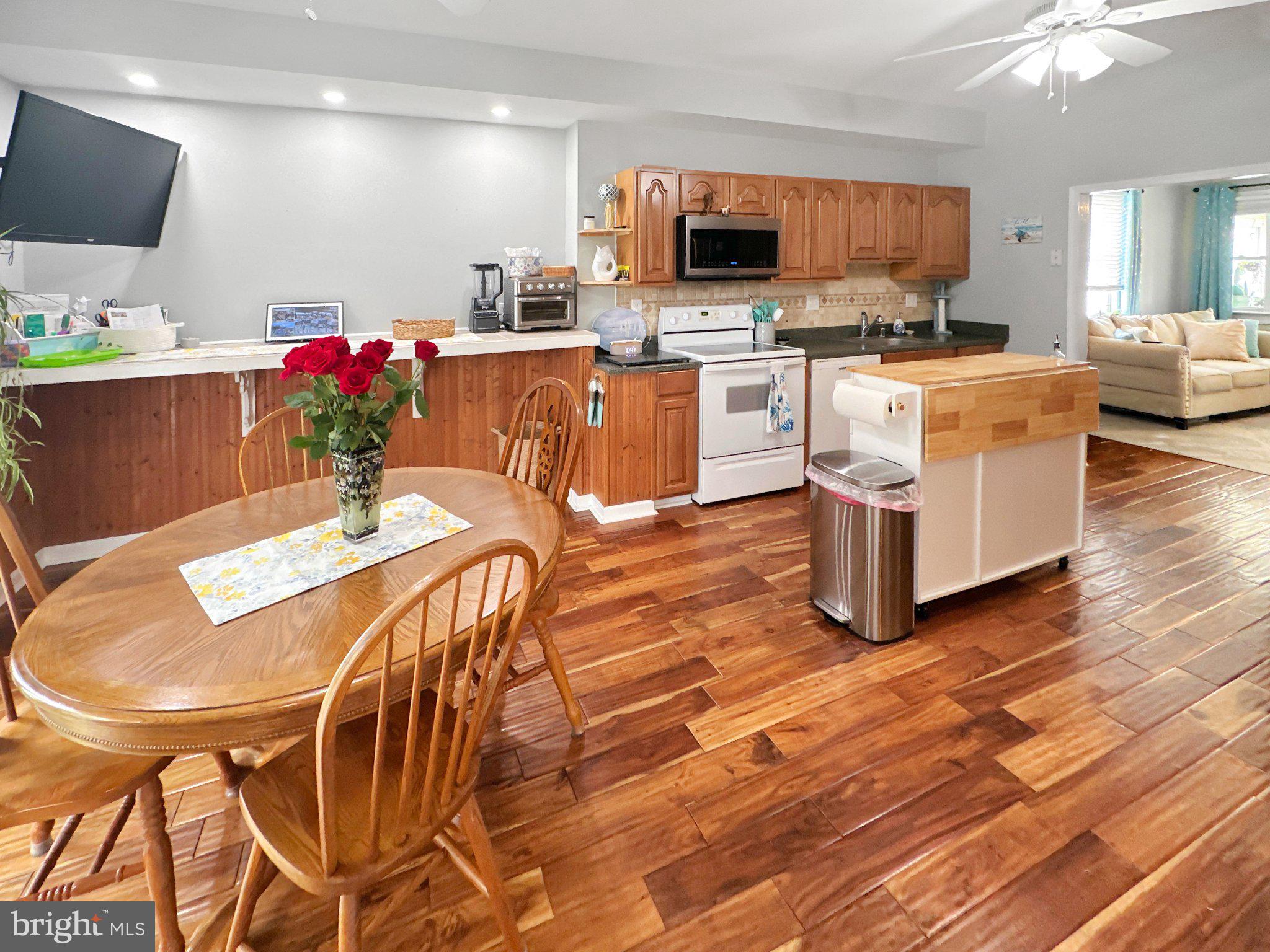 SUNSET BEACH - Residential